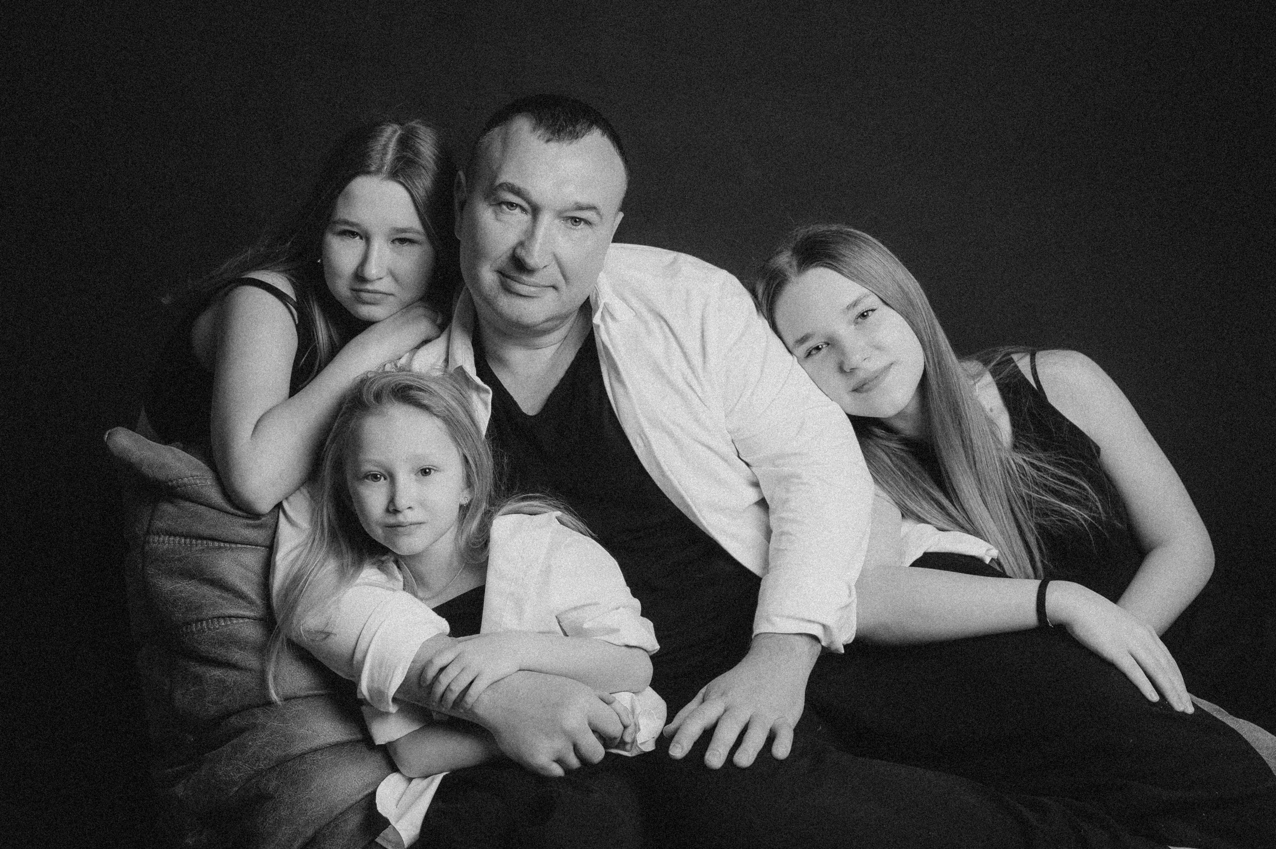 Семейная портретная студийная съемка. НЬЮБОРН ФОТОСЕССИИ, БЕРЕМЕННОСТЬ, ПОРТРЕТНЫЕ СЕМЕЙНЫЕ ФОТОСЕССИИ  Ногинск Москва ОЛЬГА ВОГЕЛЬ