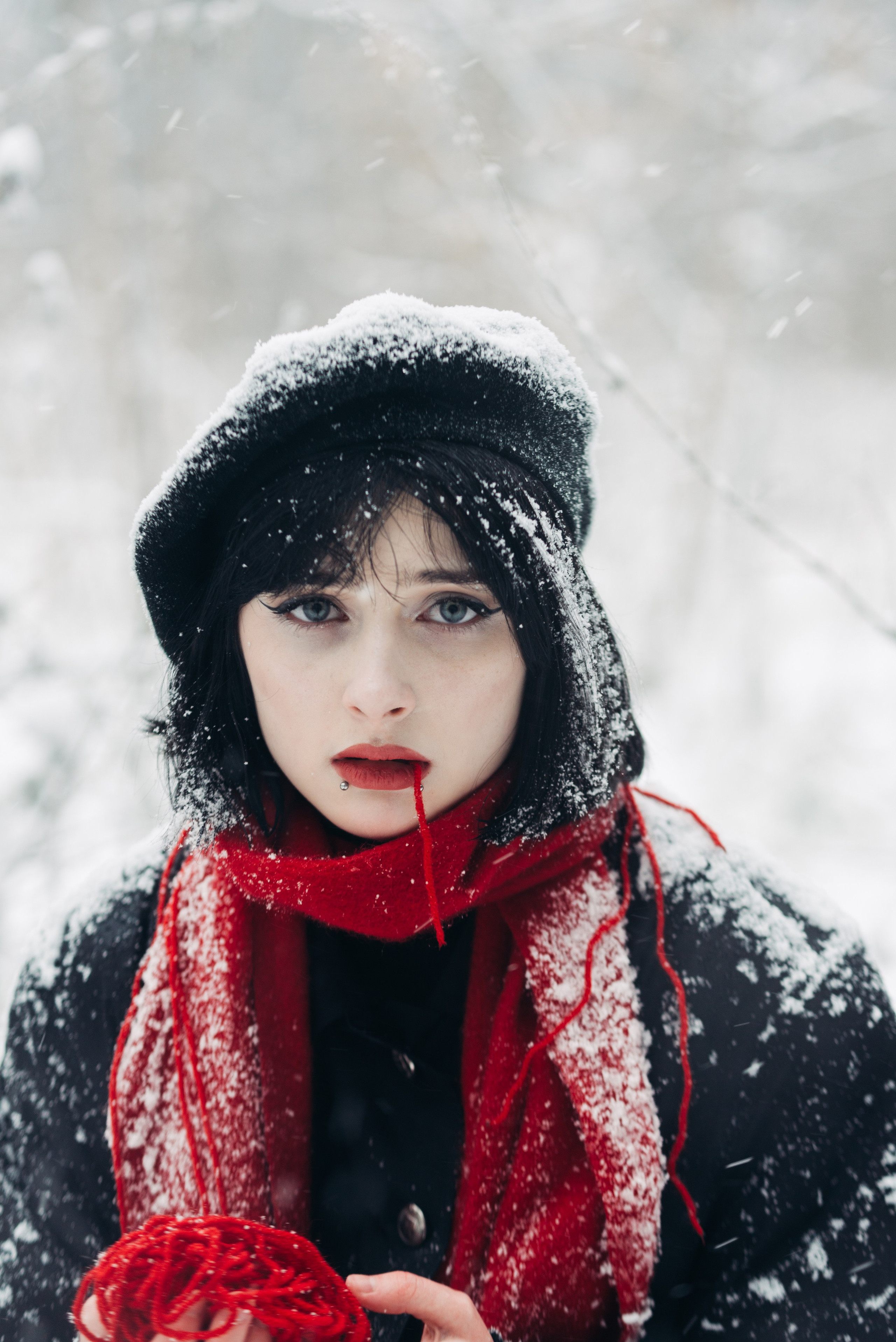 Снег и Красный. Главная