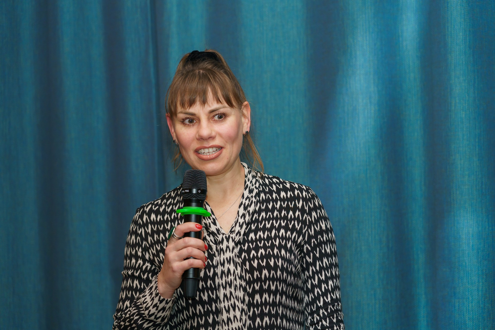 Выступление спикера. Photomantis