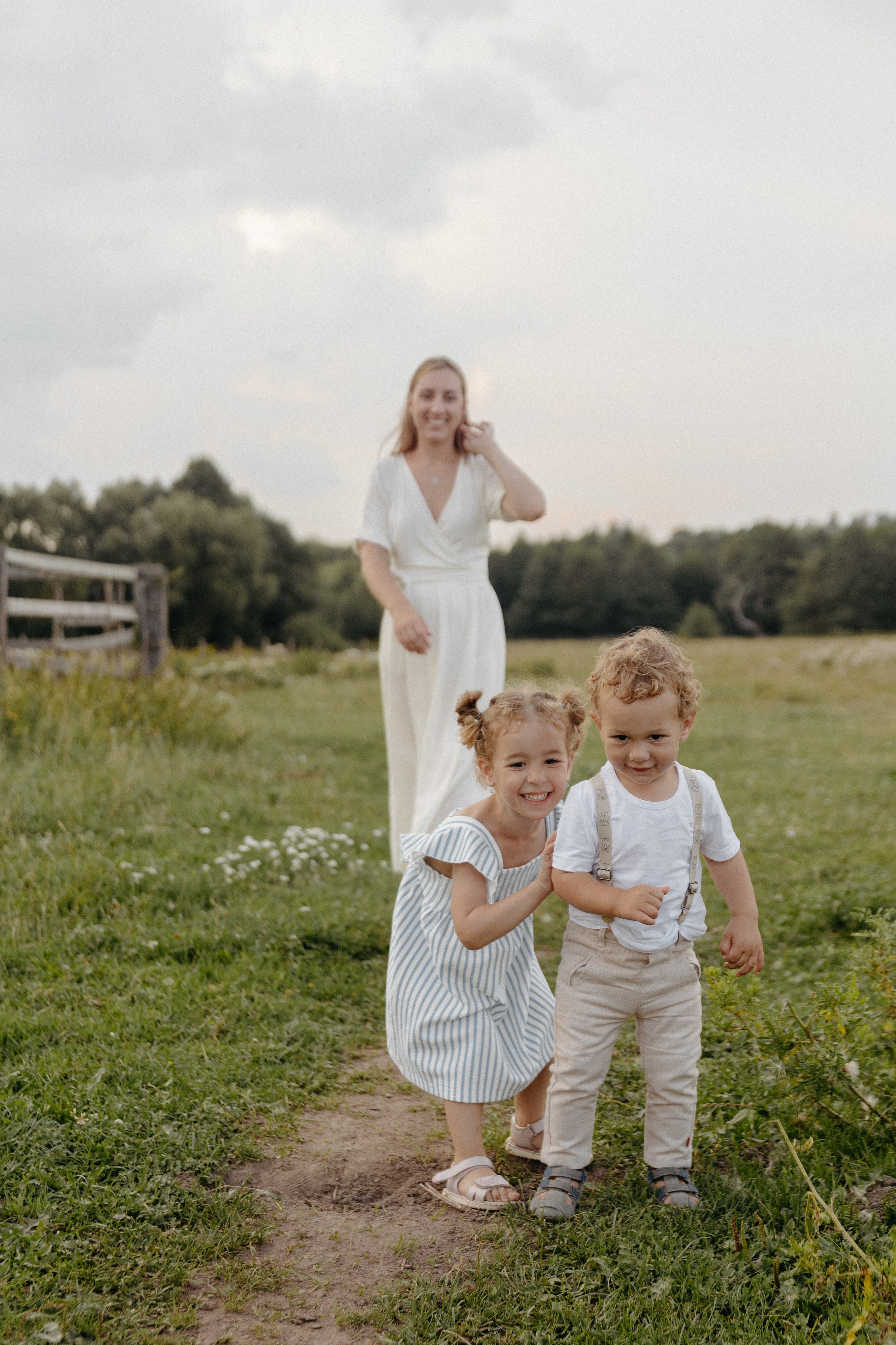 Олечка, Мелоди и Дилан. Семейный фотограф Земскова Евгения