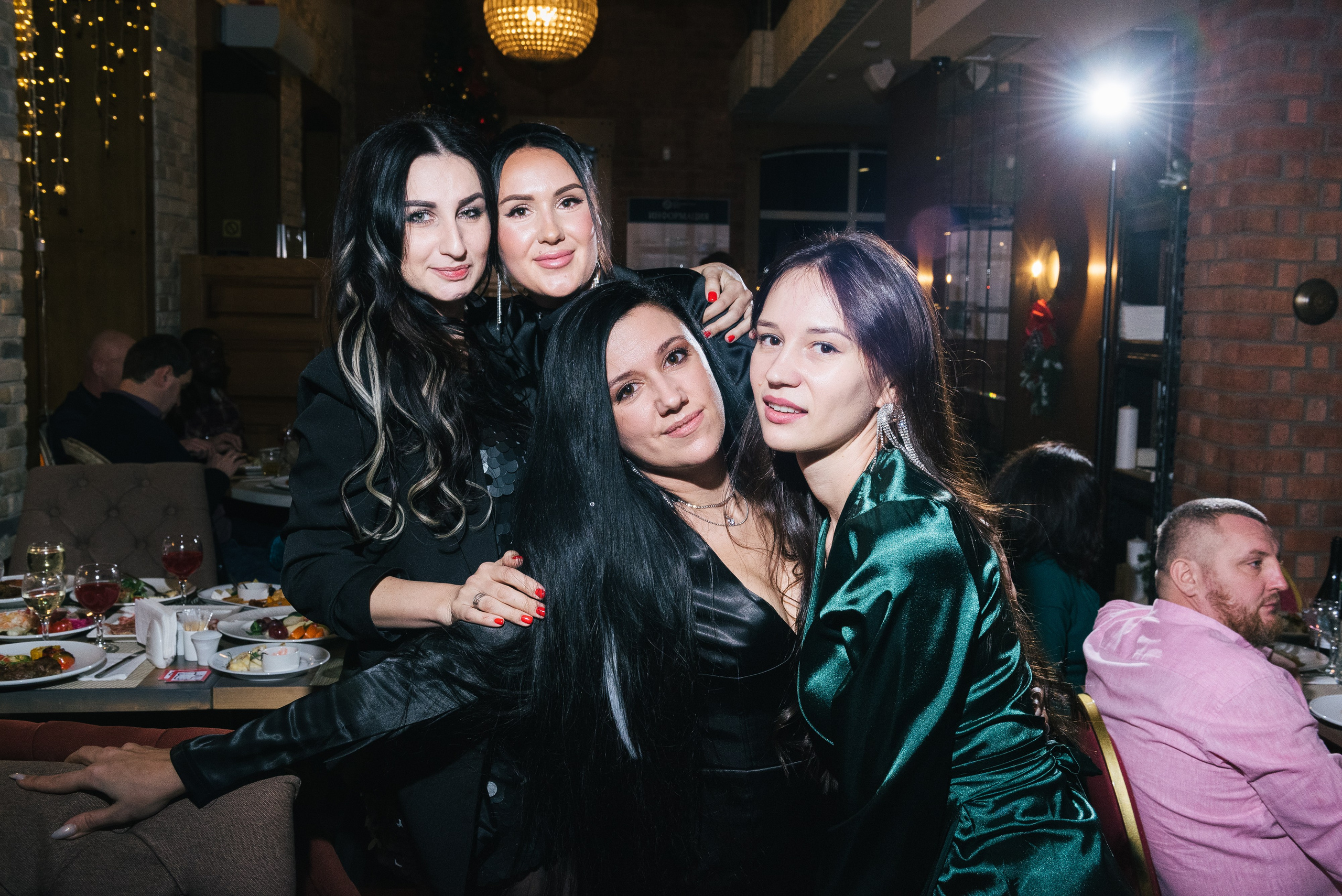 Княгиненский Двор (Новый год). SARKISOPH | Фотограф Волгоград