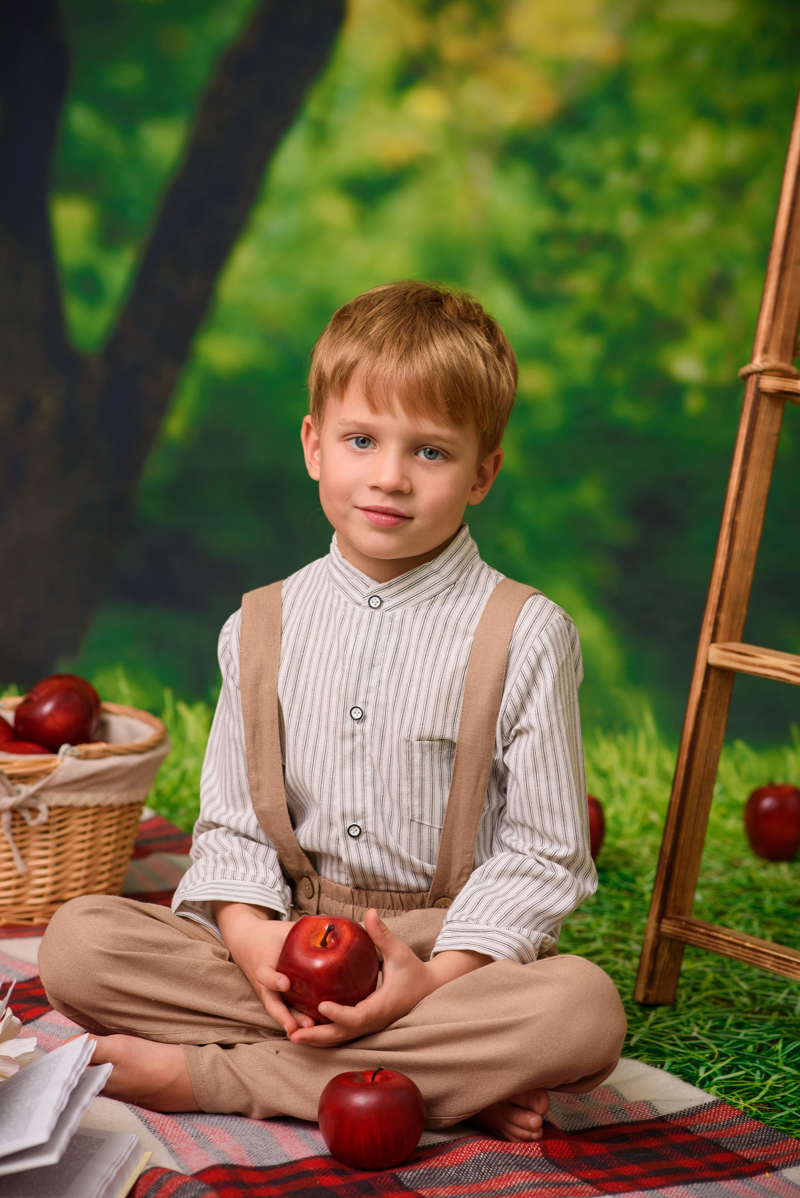 Яблочный сад. Детская фотостудия Москва