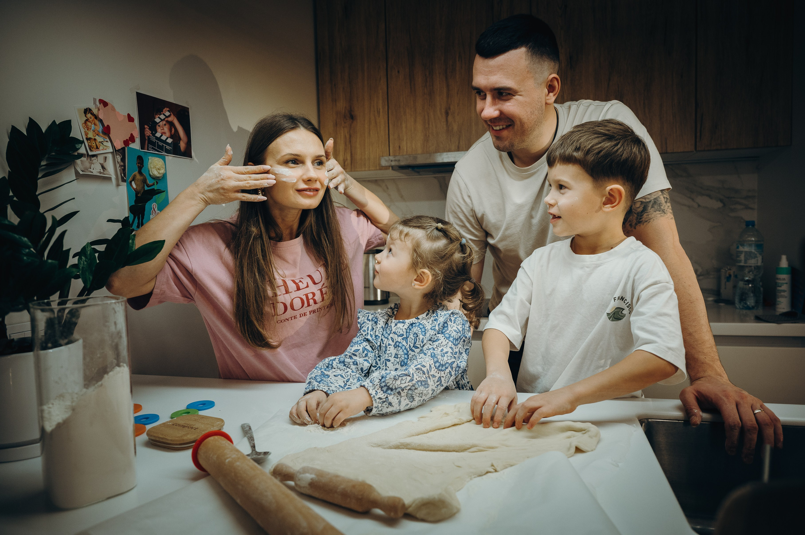 Эмоциональная семейная съёмка в квартире Москва Одинцово