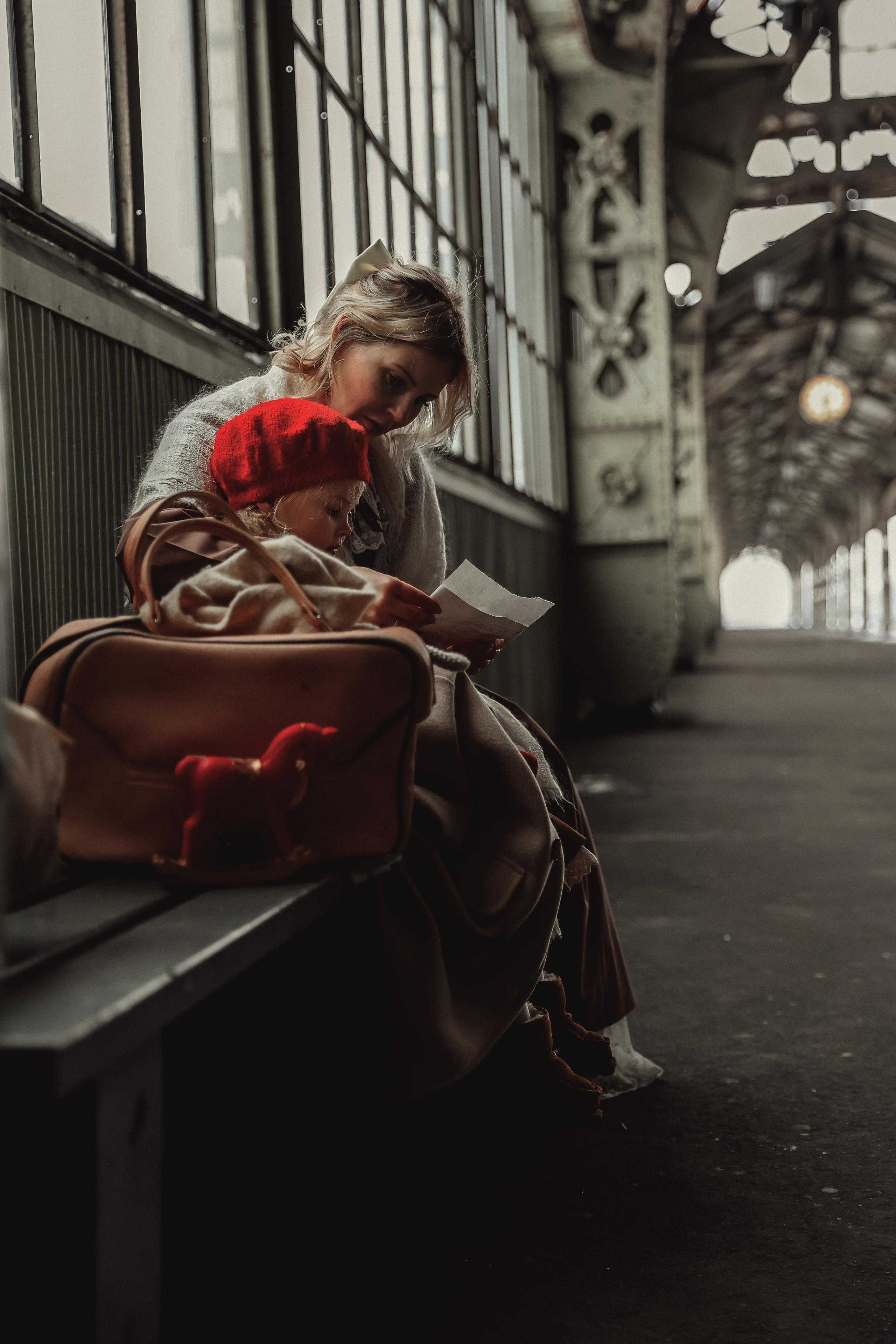 Ретро съемка на Витебском вокзале. Фотограф — Татьяна Кириллова, г. Санкт-Петербург