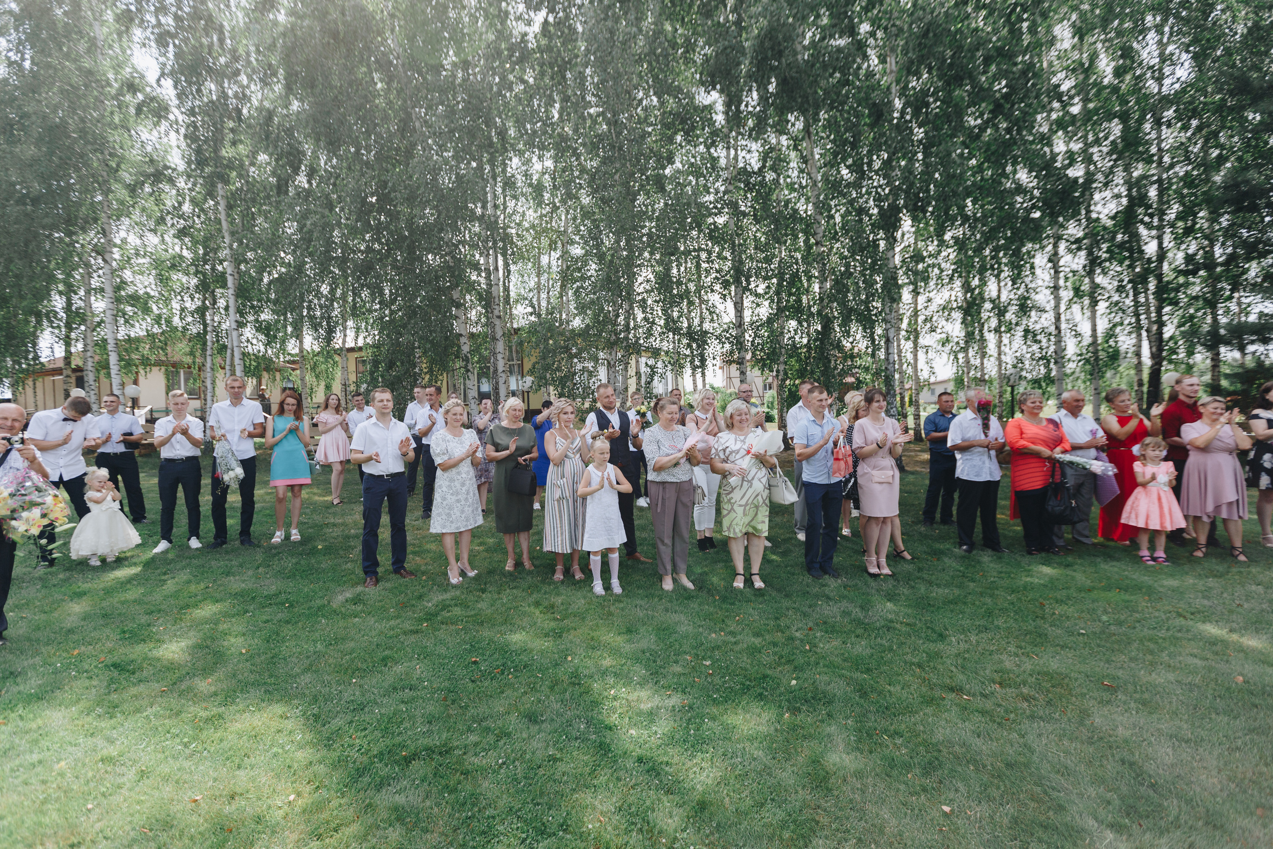 Свадебный день Каролины и Артёма проходил на агроэкоусадьбе «Озерная». Свадебный семейный фотограф и видеограф Гомель Минск Беларусь Европа