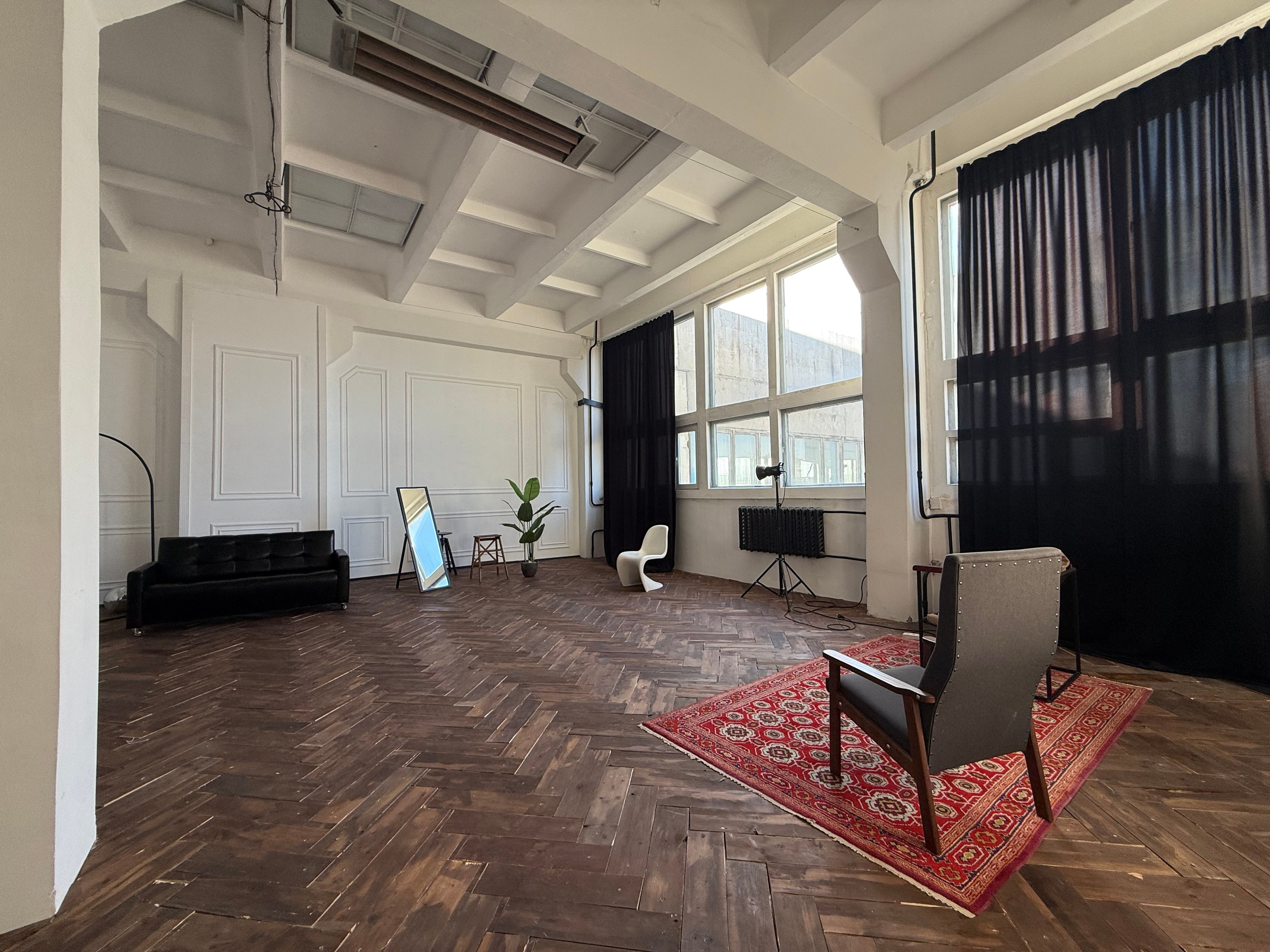 Белый зал. Фотостудия Баланс Белого Курган