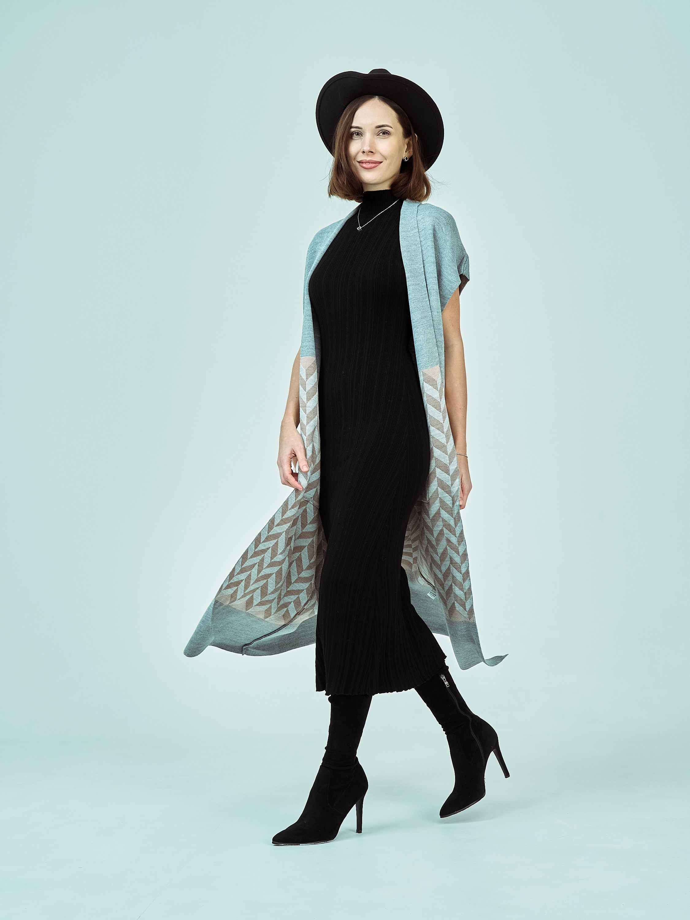 Модельная фотосъёмка кардиганов для Wildberries