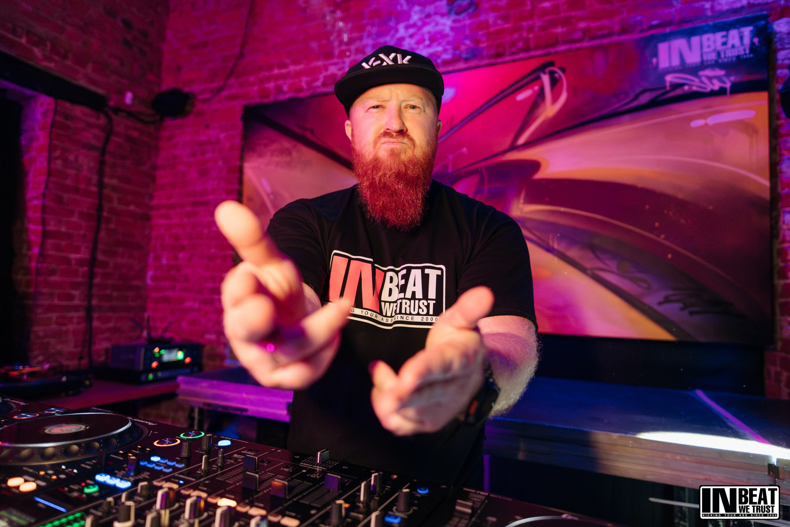 In Beat We Trust 26 (Roof place). Виктор Антропов | Репортажный фотограф в Санкт-Петербурге