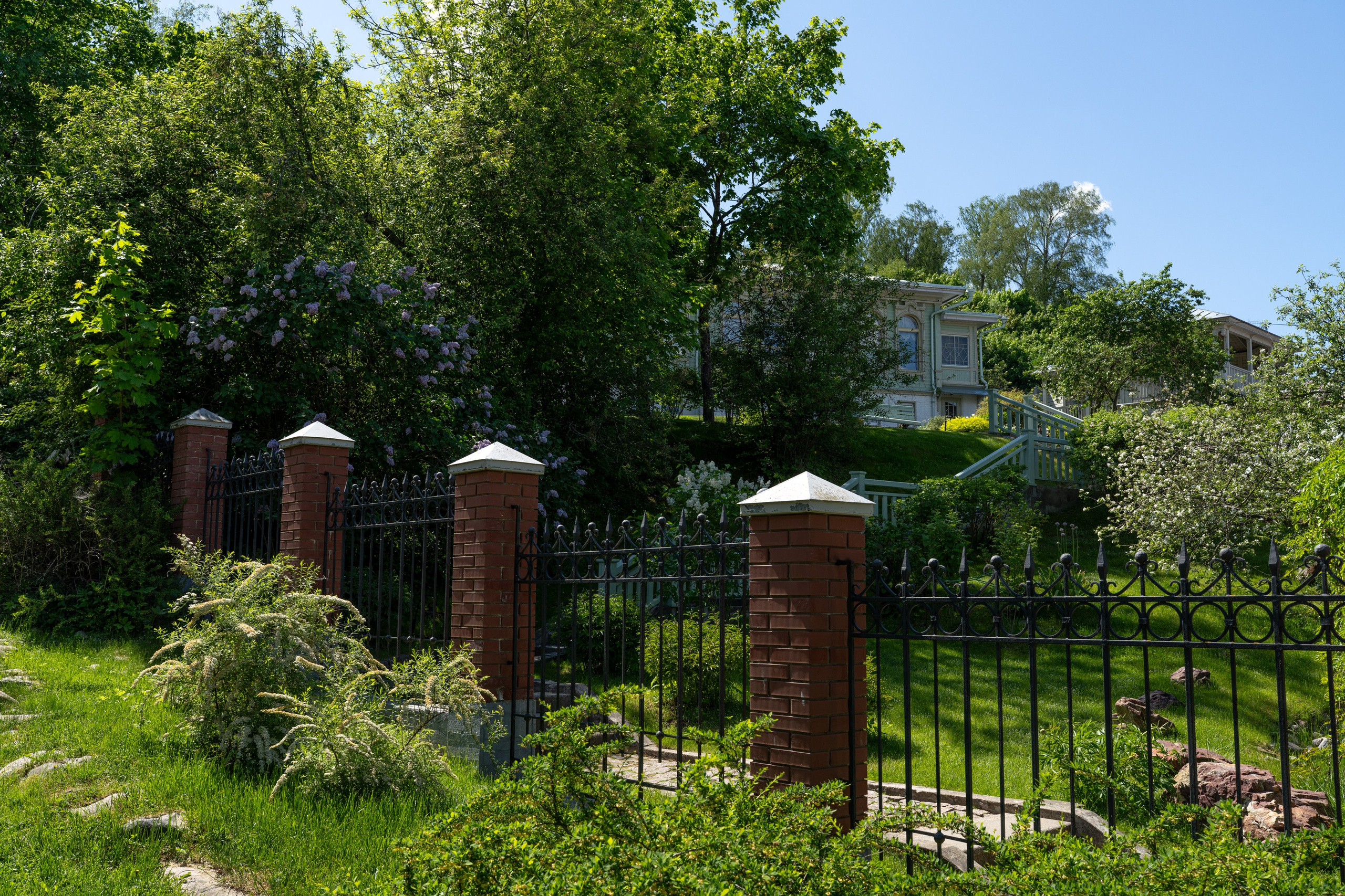 Плёс. ПОБУДЬ ЗДЕСЬ И ЦЕЛЕЕ БУДЕТ ЭТОТ МИР