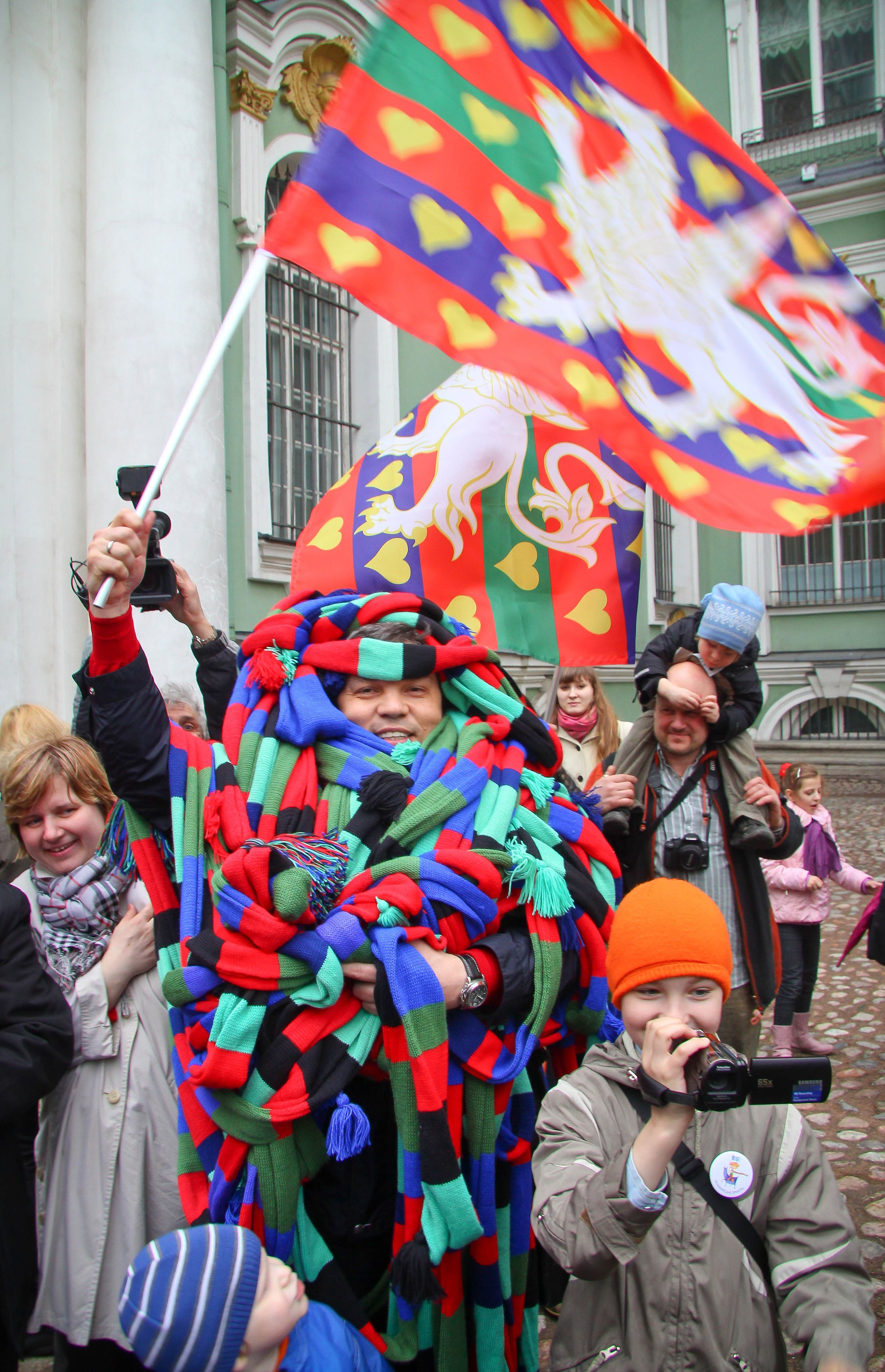 2013. Стрит-фотография, полная абсурда, идиотизма и красоты