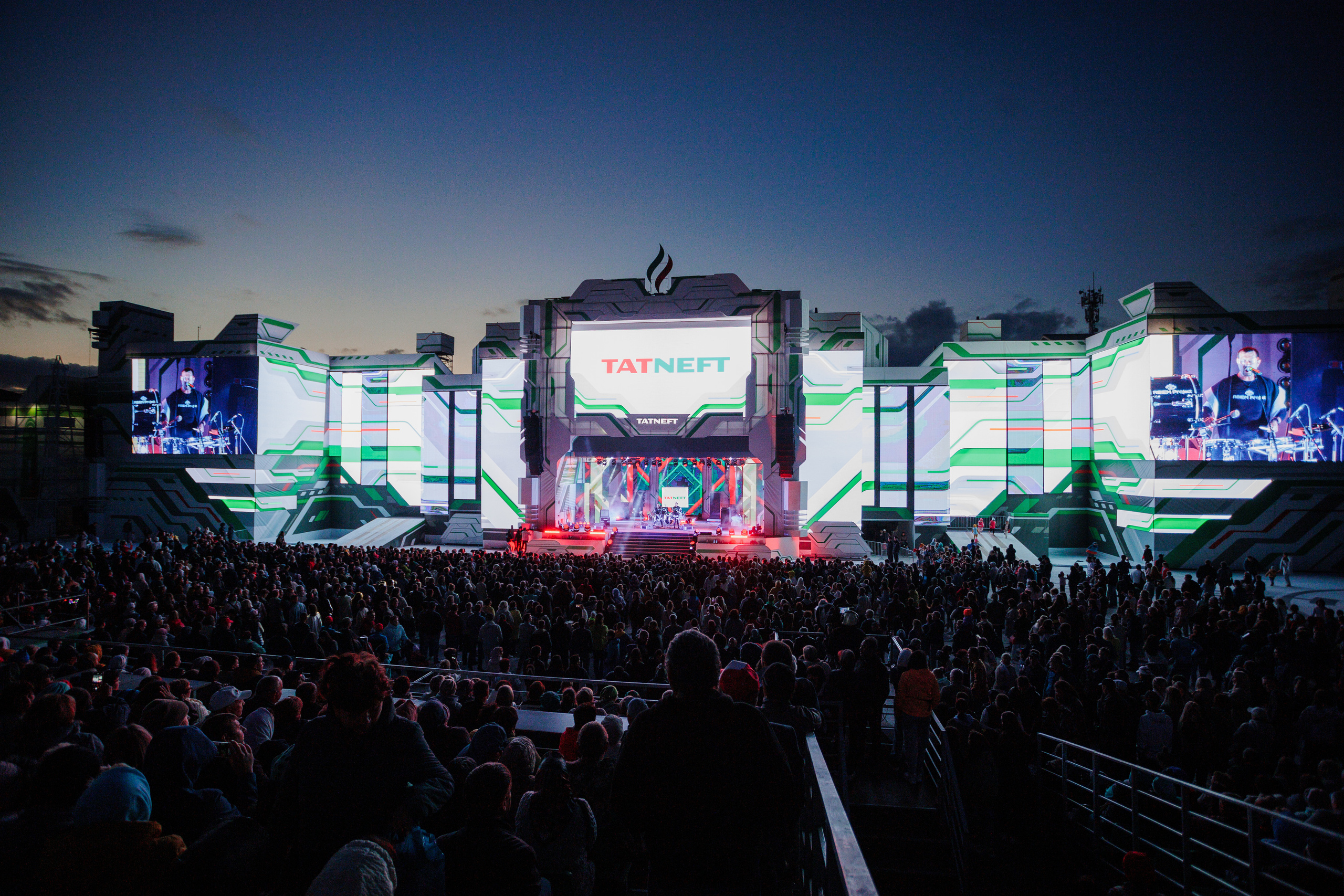 Фоторепортаж с празднования Дня Нефтяника в городе Альметьевске. Фотограф Тимур Биктимеров: портреты, репортажи, фотокниги