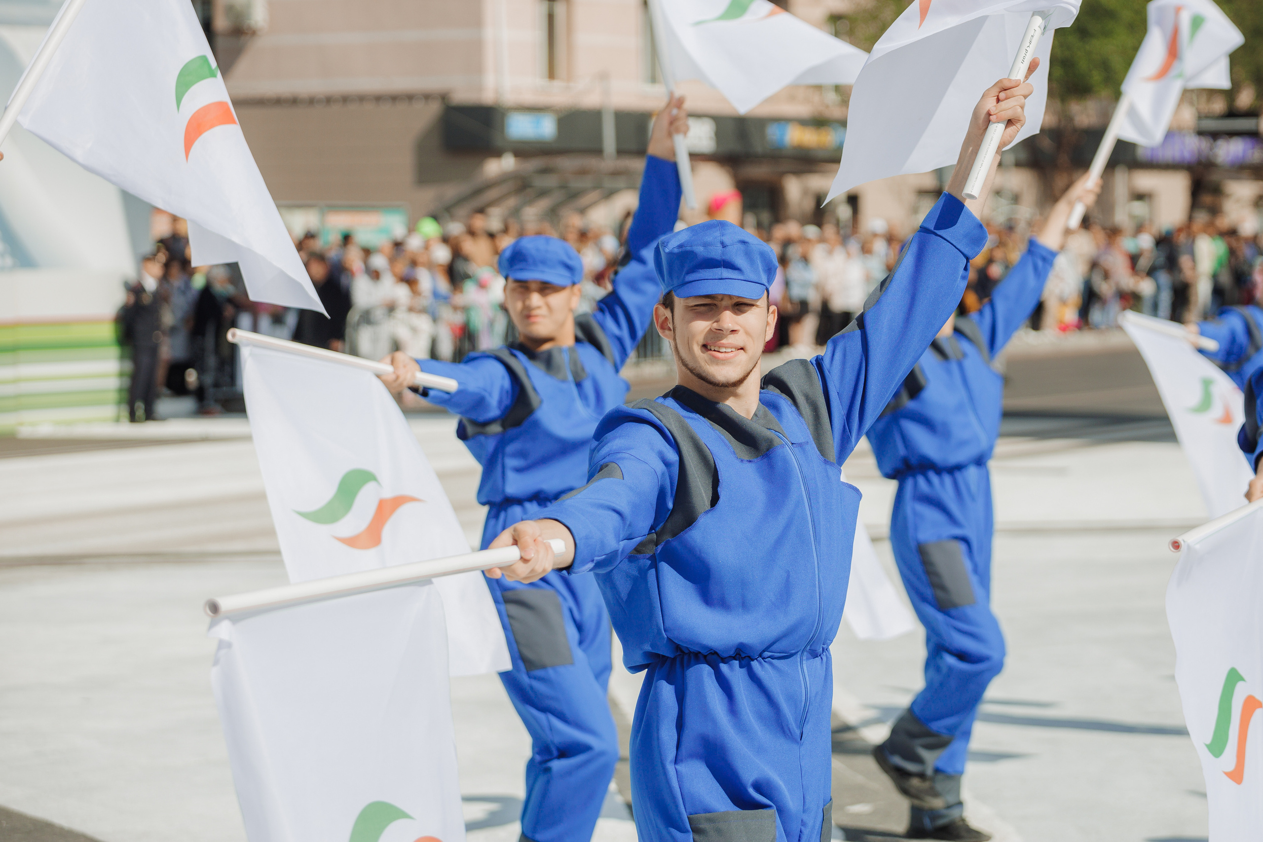 Фоторепортаж с празднования Дня Нефтяника в городе Альметьевске. Фотограф Тимур Биктимеров: портреты, репортажи, фотокниги