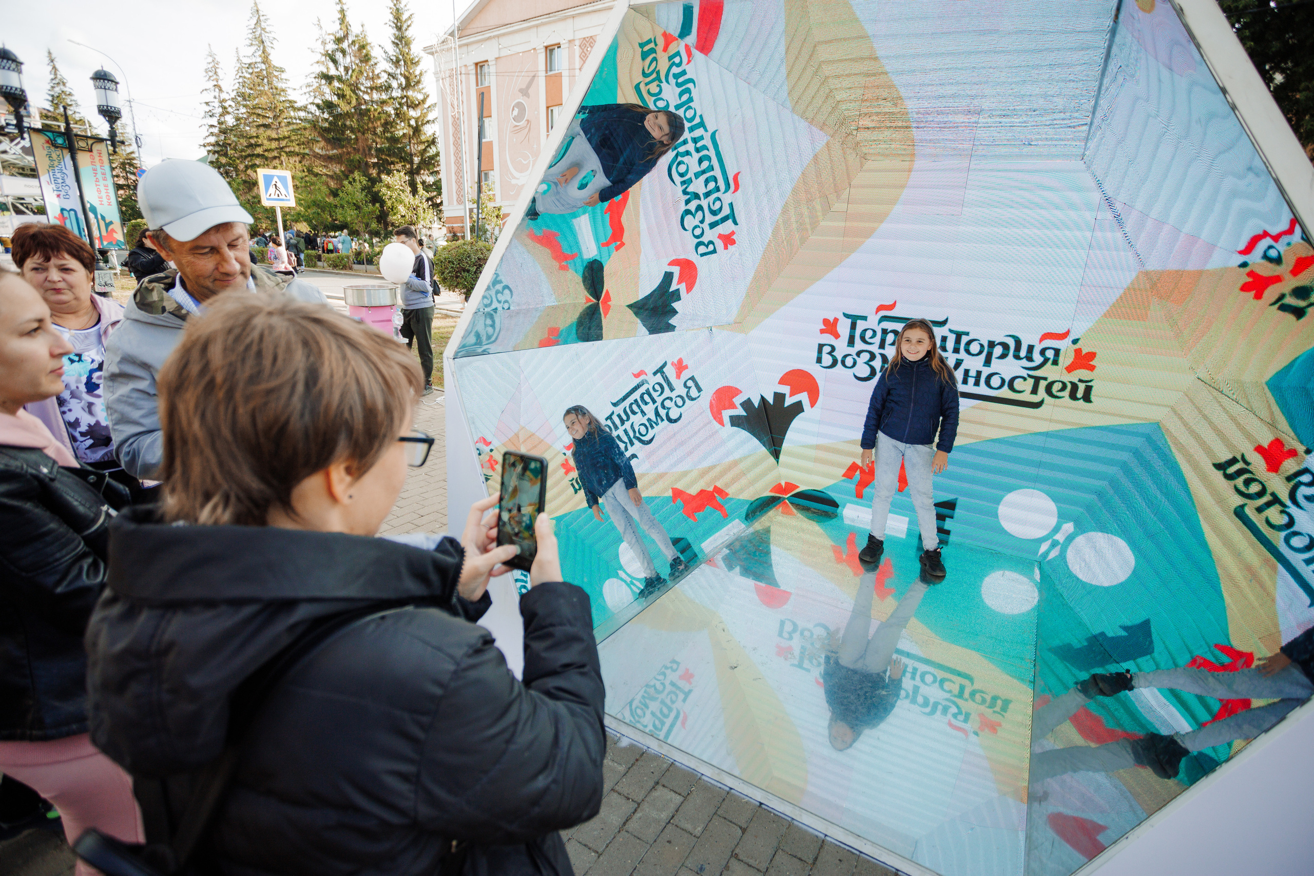 Фоторепортаж с празднования Дня Нефтяника в городе Альметьевске. Фотограф Тимур Биктимеров: портреты, репортажи, фотокниги