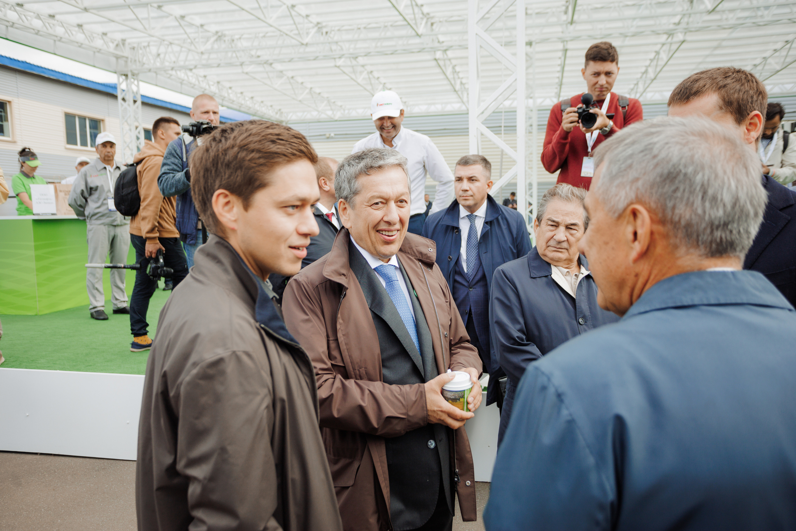 Фоторепортаж с празднования Дня Нефтяника в городе Альметьевске. Фотограф Тимур Биктимеров: портреты, репортажи, фотокниги