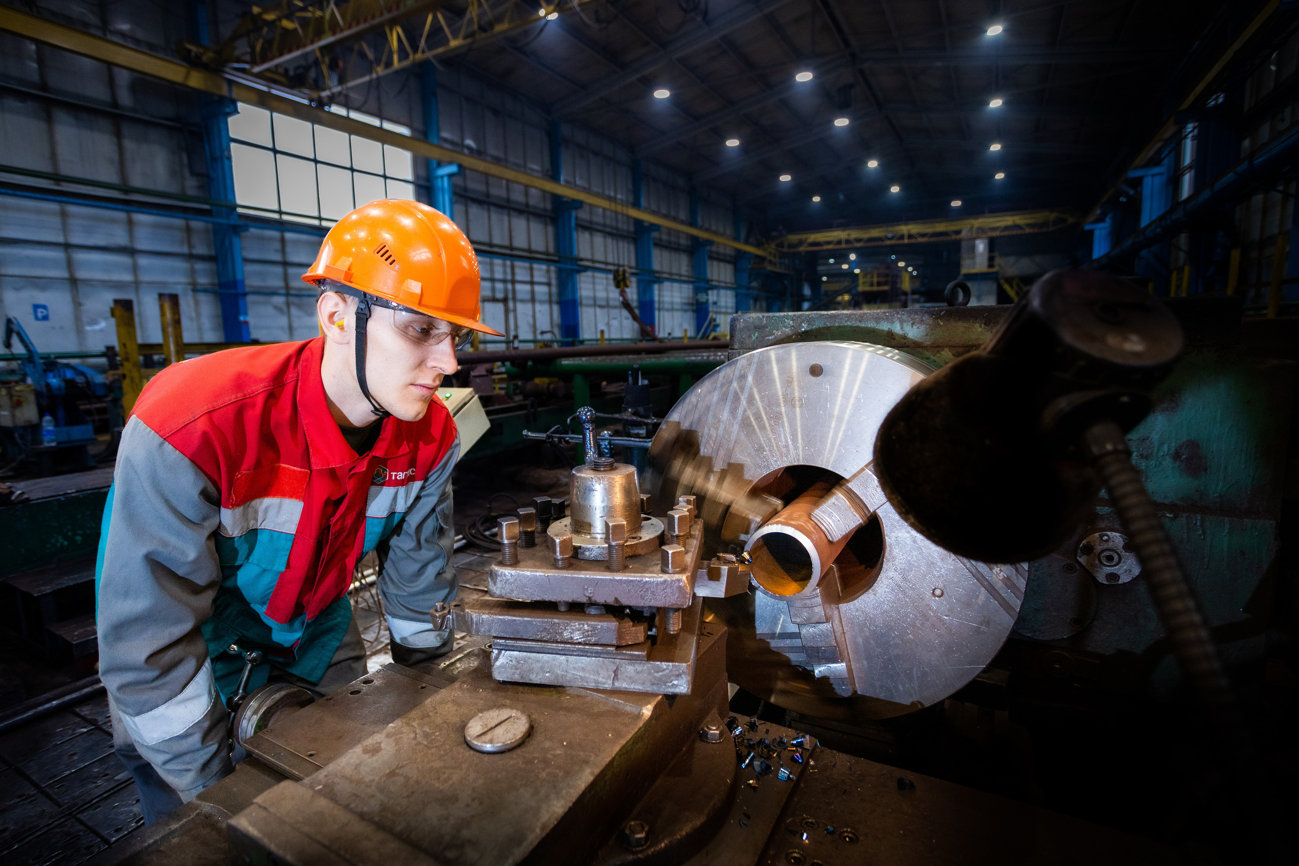 Промышленная съемка на заводе. Фотограф Тимур Биктимеров: портреты, репортажи, фотокниги