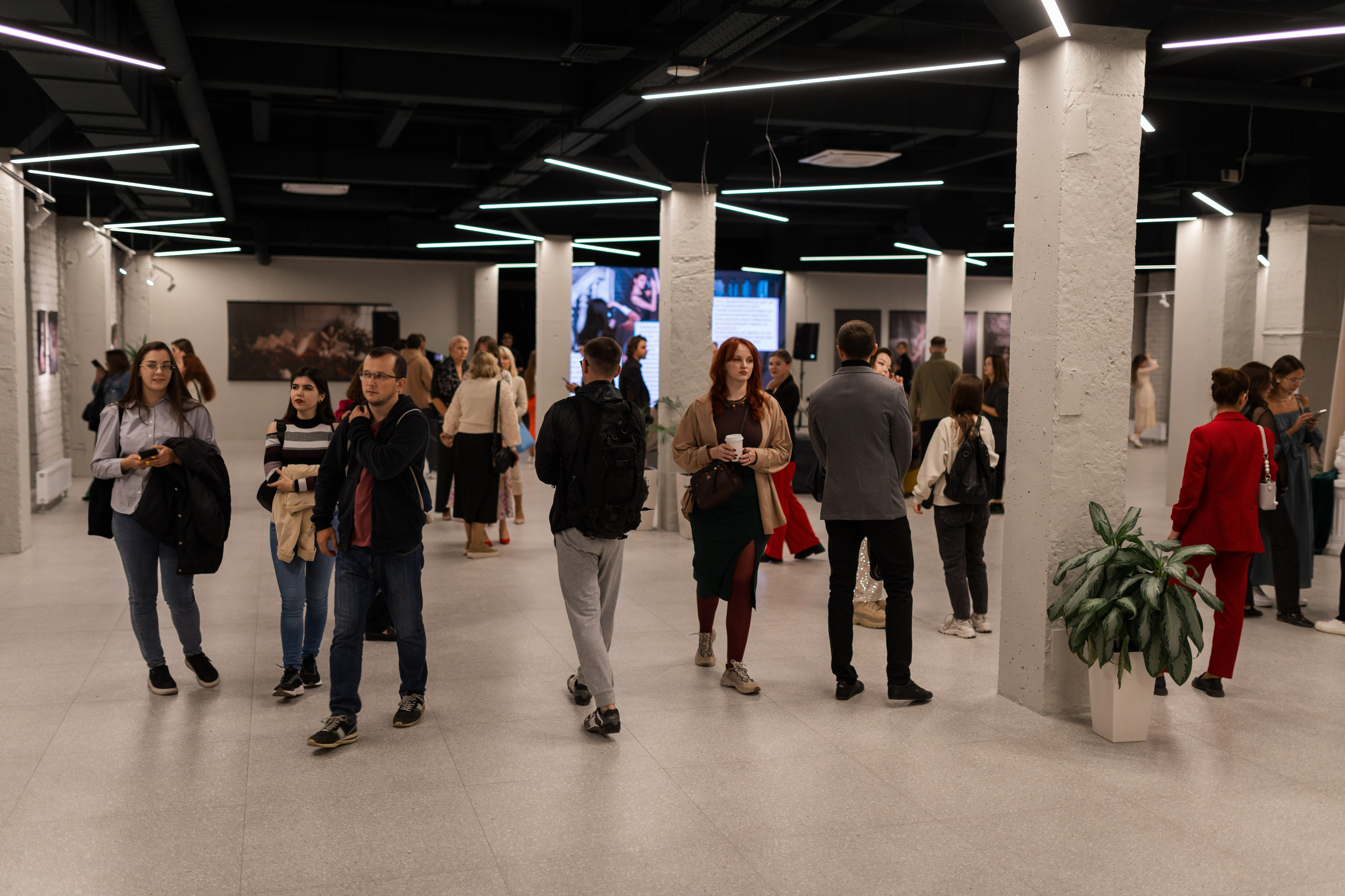 Фотовыставка. Фотограф Островская Юлия