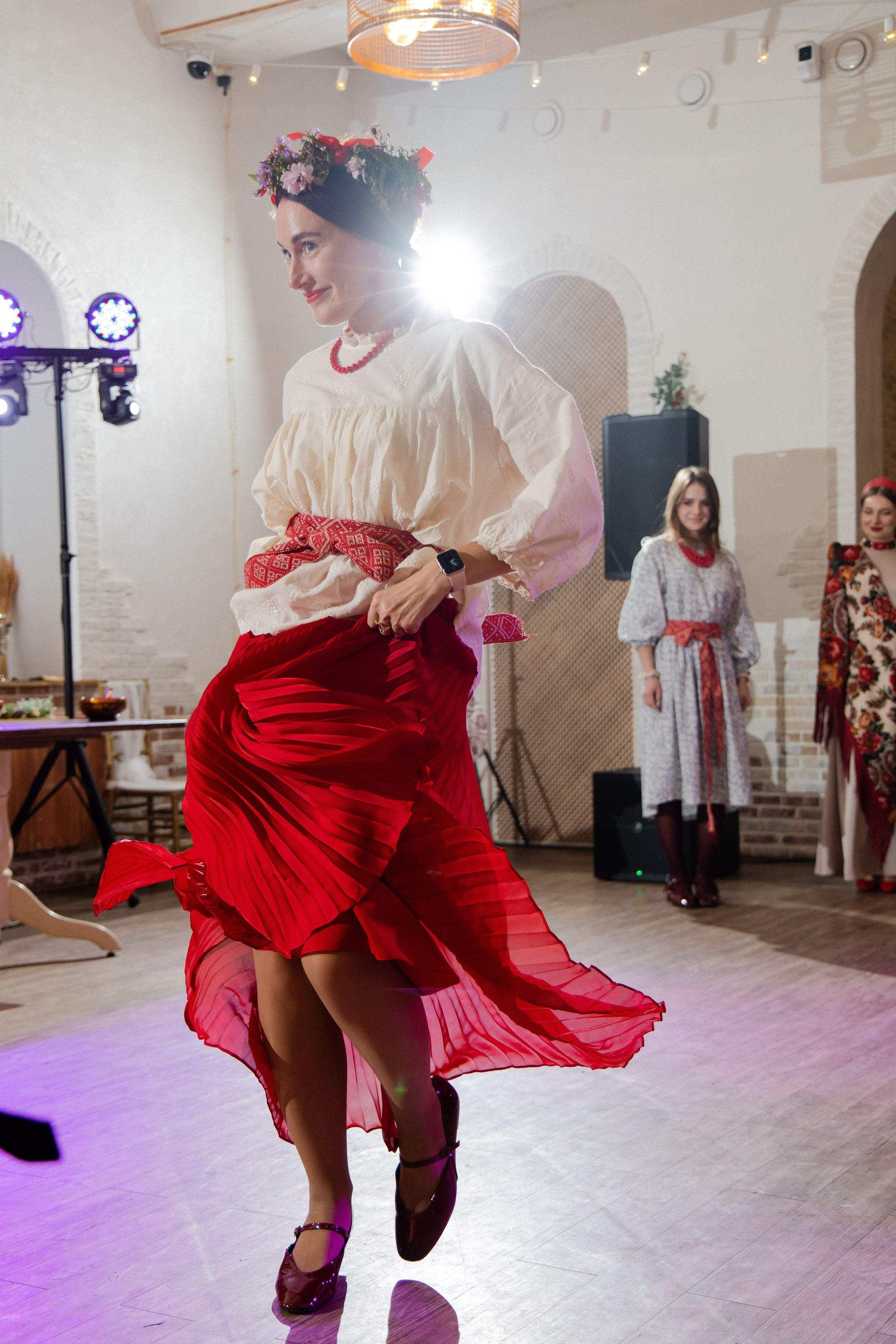 M+E. Организация и съёмка мероприятий любого формата. Иван Быков