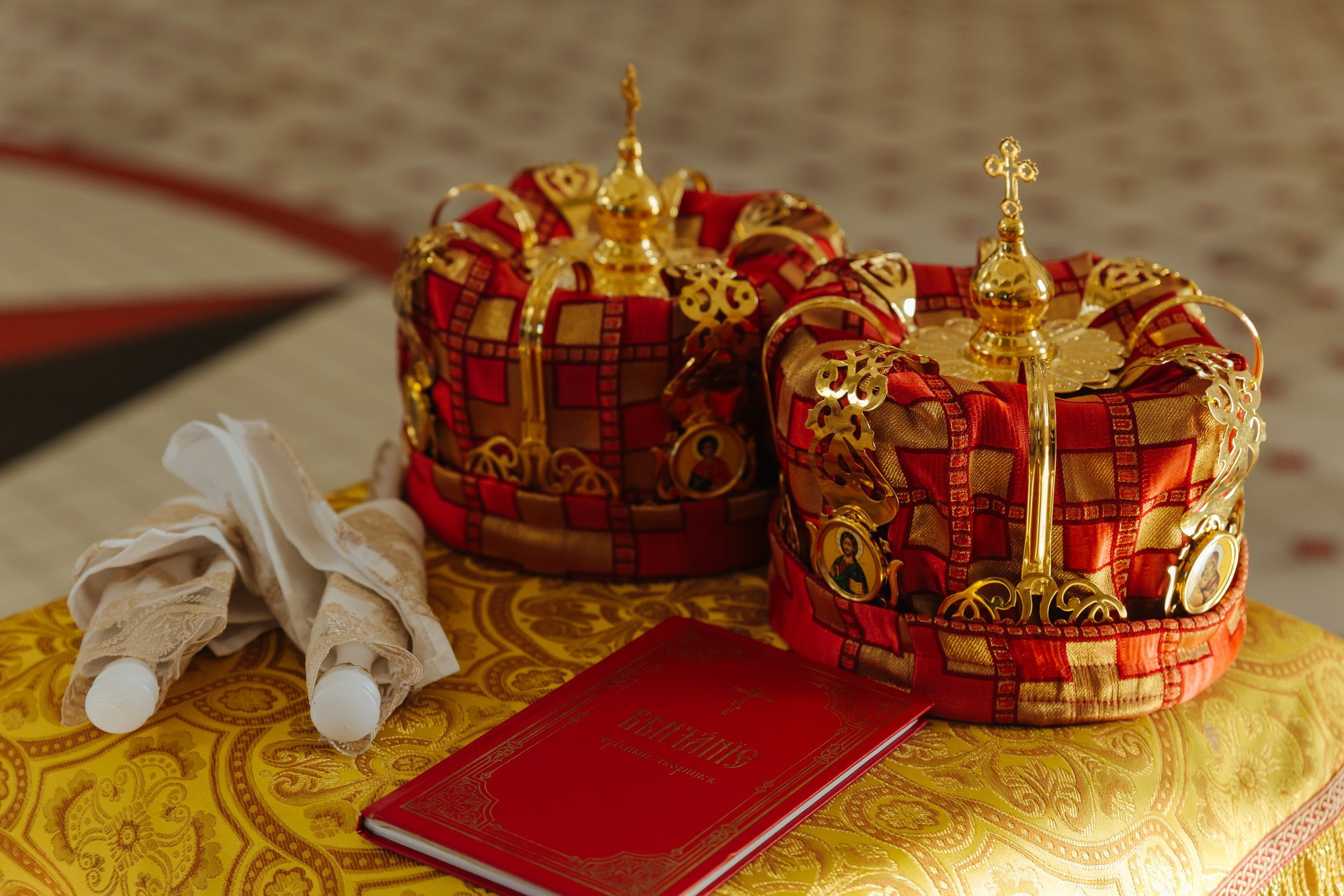 Венчание, церковь Преображения Господня в Лигово. Фотограф крещение венчание в Петербурге! Помогает подобрать храм и посоветовал душевного батюшку в СПб