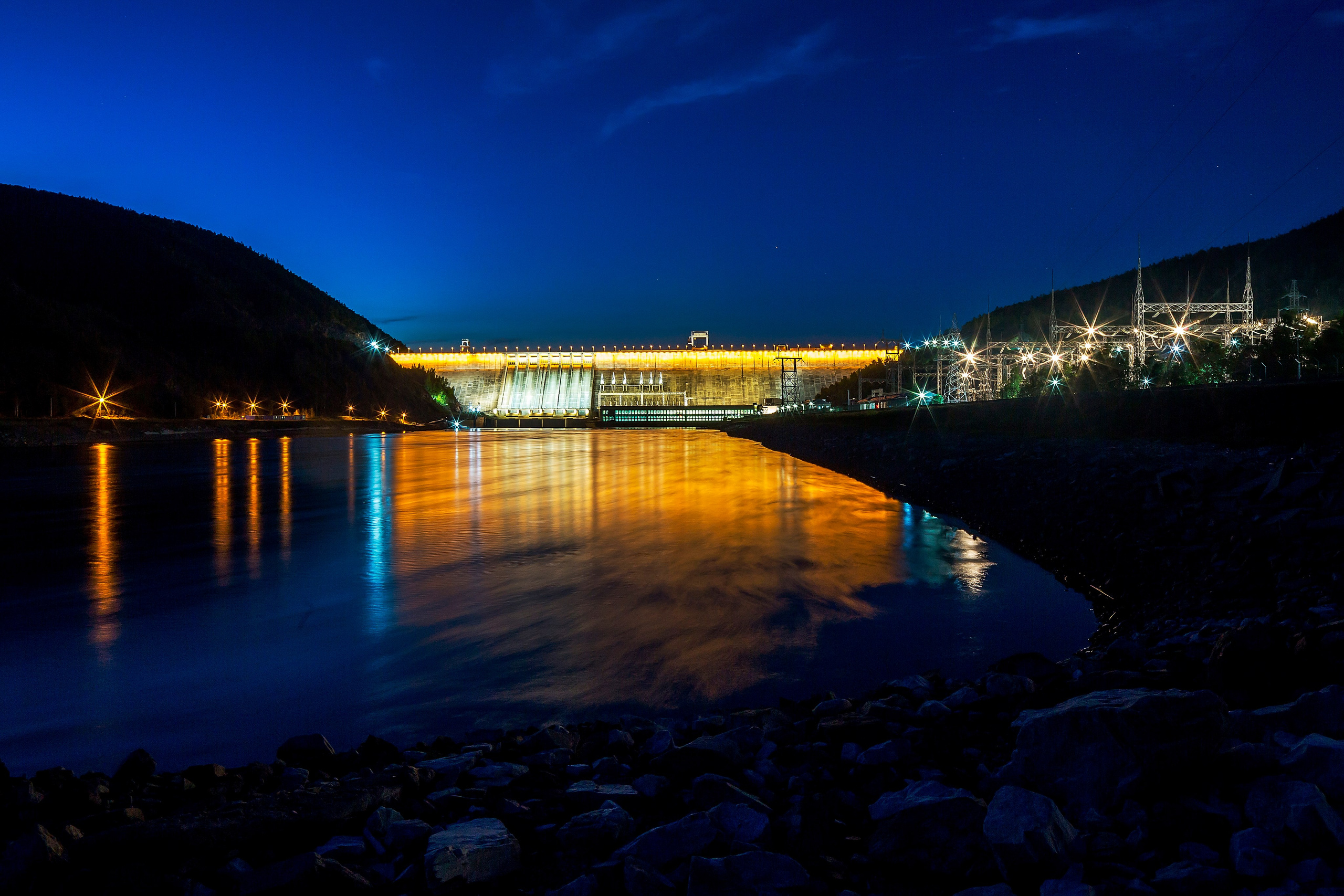 Зейская ГЭС. OLGA OLEYNIKOVA Пространство, люди, смыслы