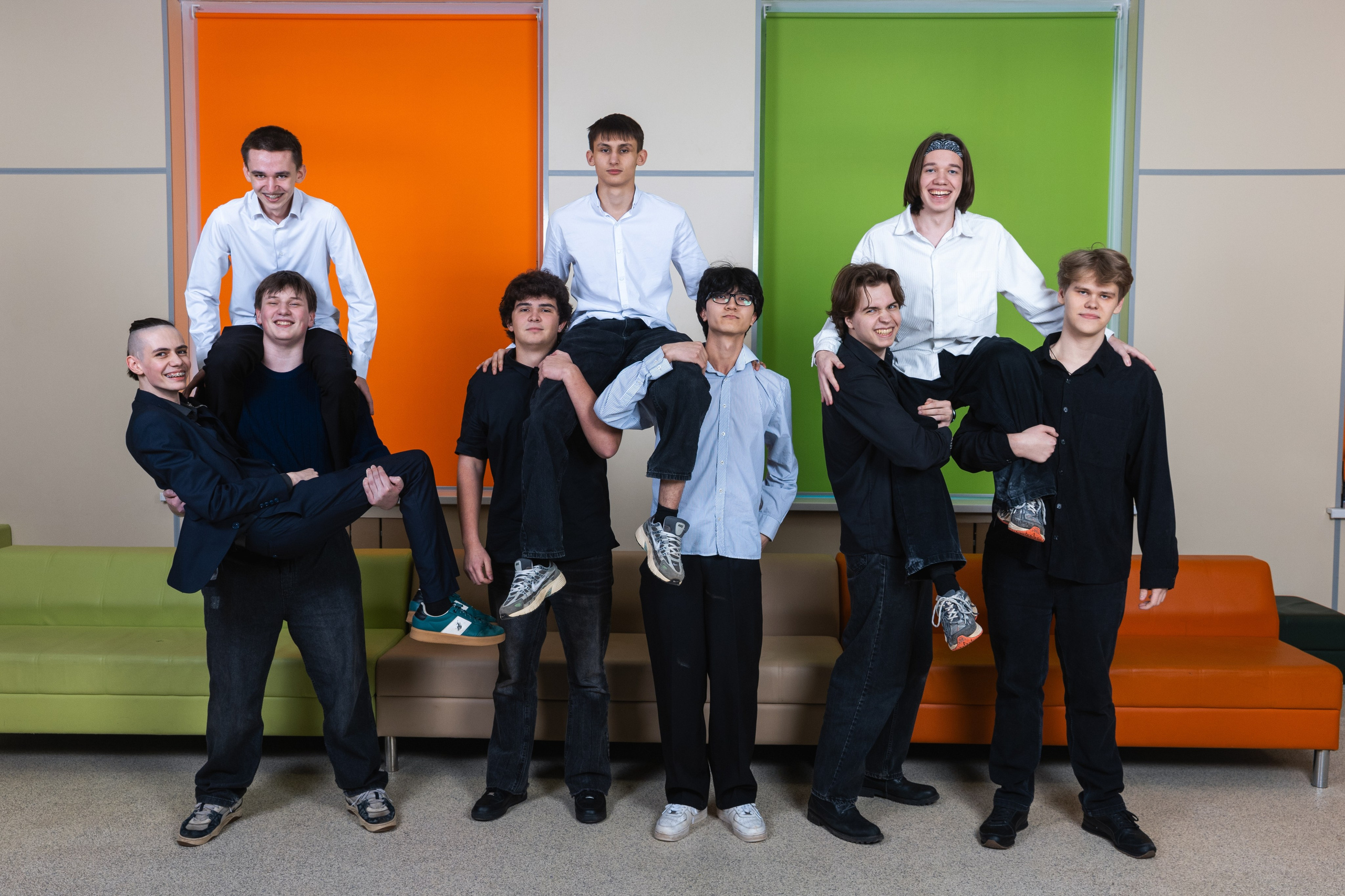 Школы. All In Media — фотосъёмка и видеопродакшн