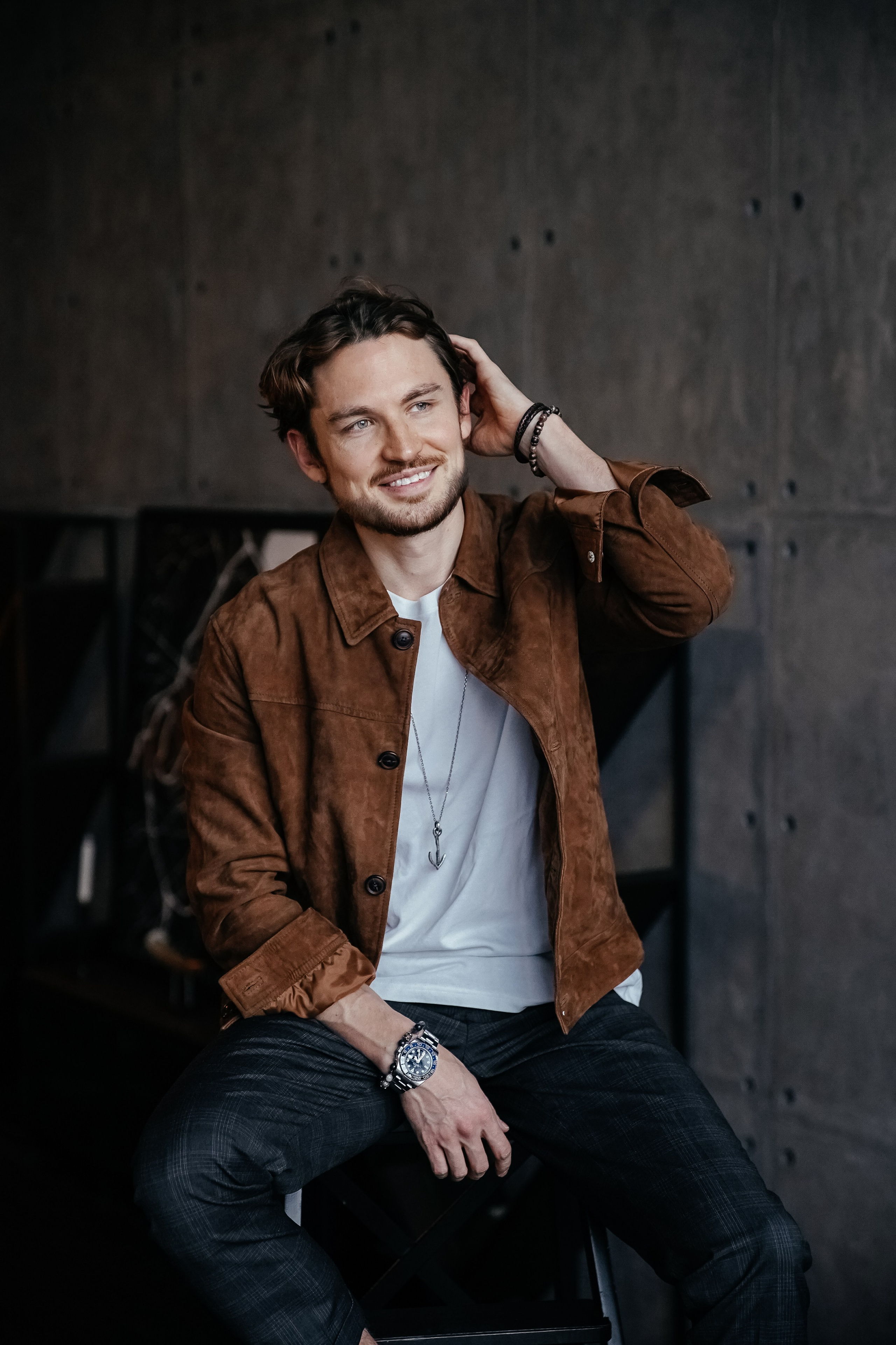 Business. AMODEO STUDIO