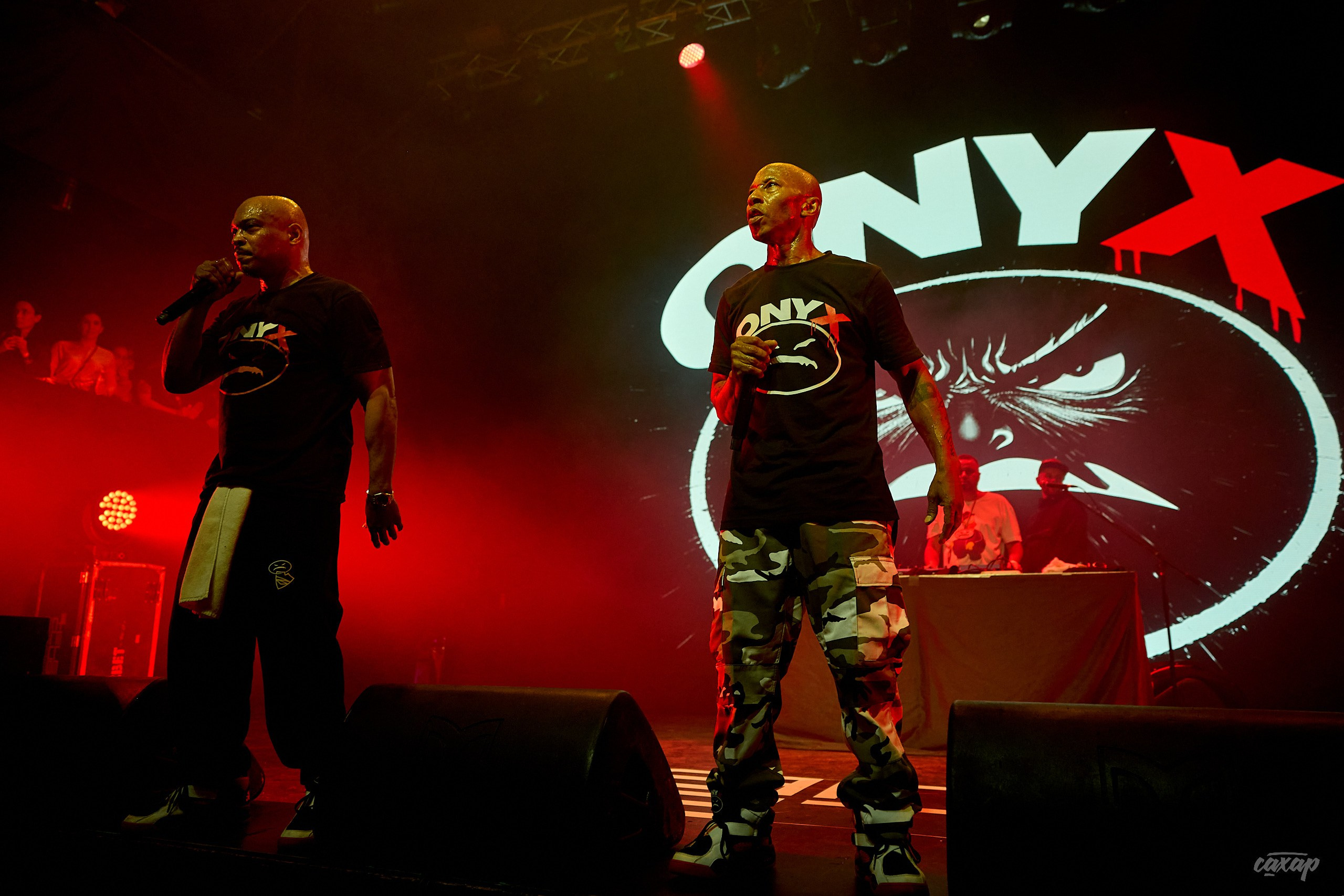 ONYX. Профессиональный фотограф в Екатеринбурге Юра Сахар