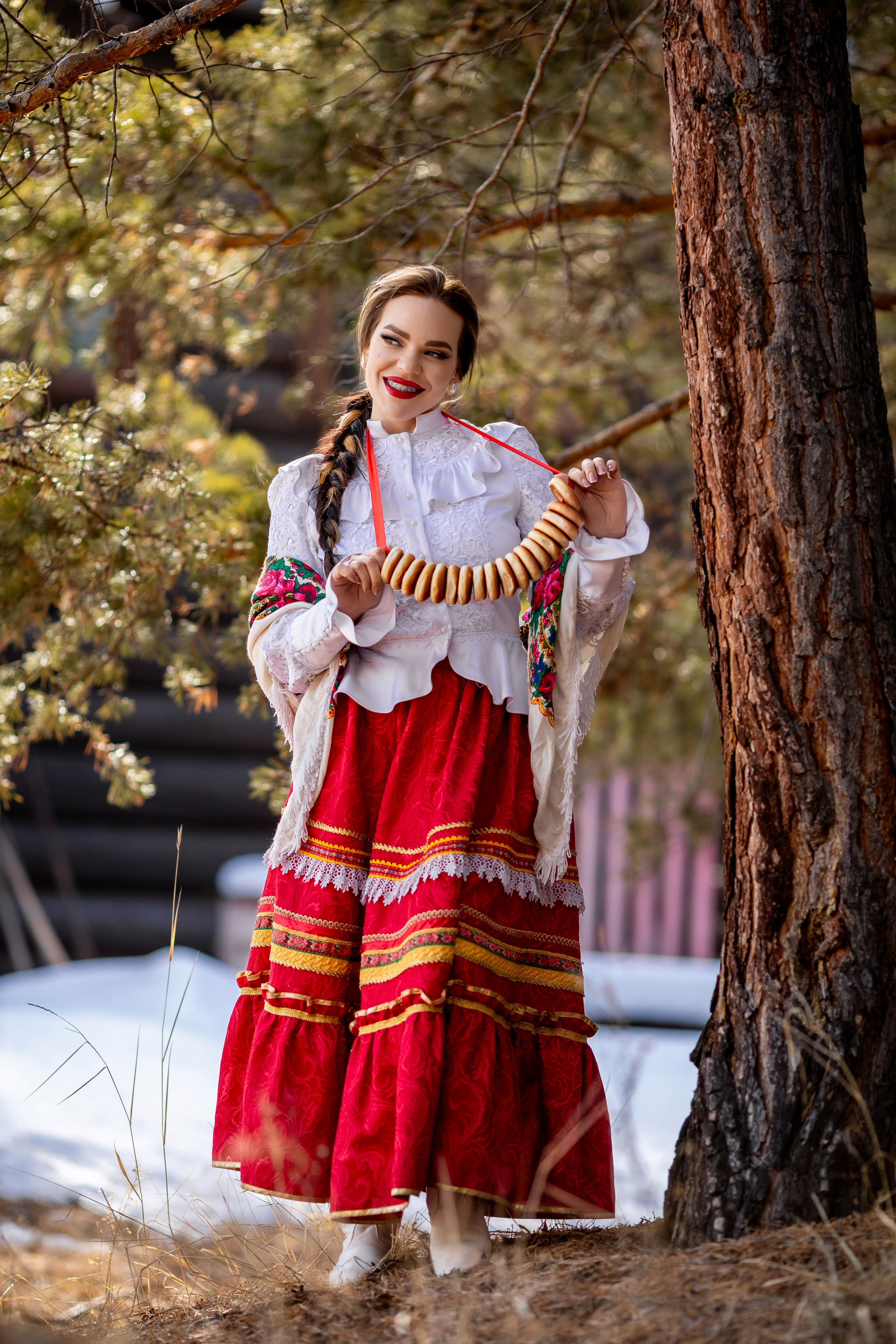 В национальных костюмах. Организую и проведу любые фотосессии в солнечной Бурятии, в Улан-Удэ!