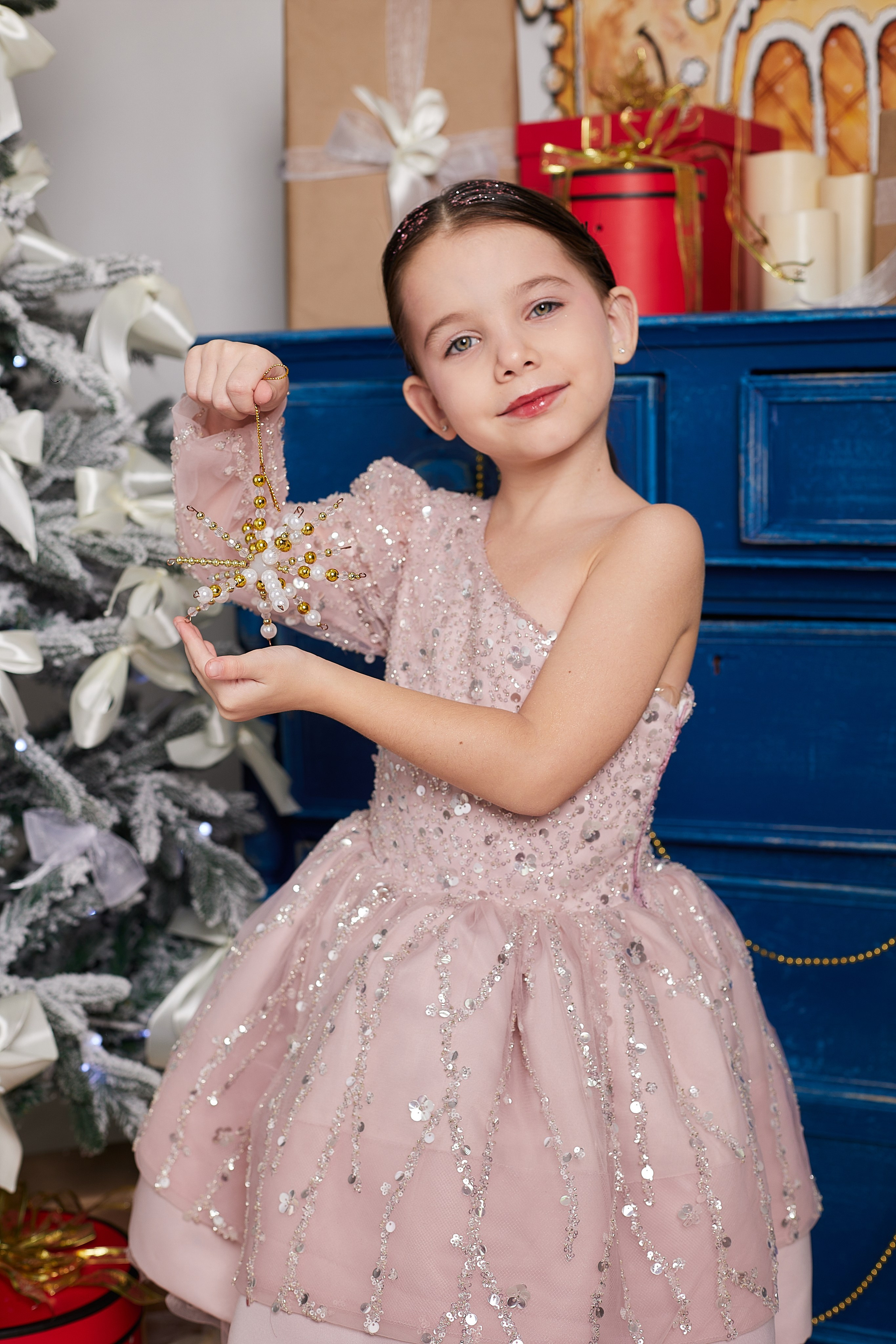 Новый год — Модельное агентство Happy kids. Виктория Ларина — Портретный профессиональный фотограф в Иркутске