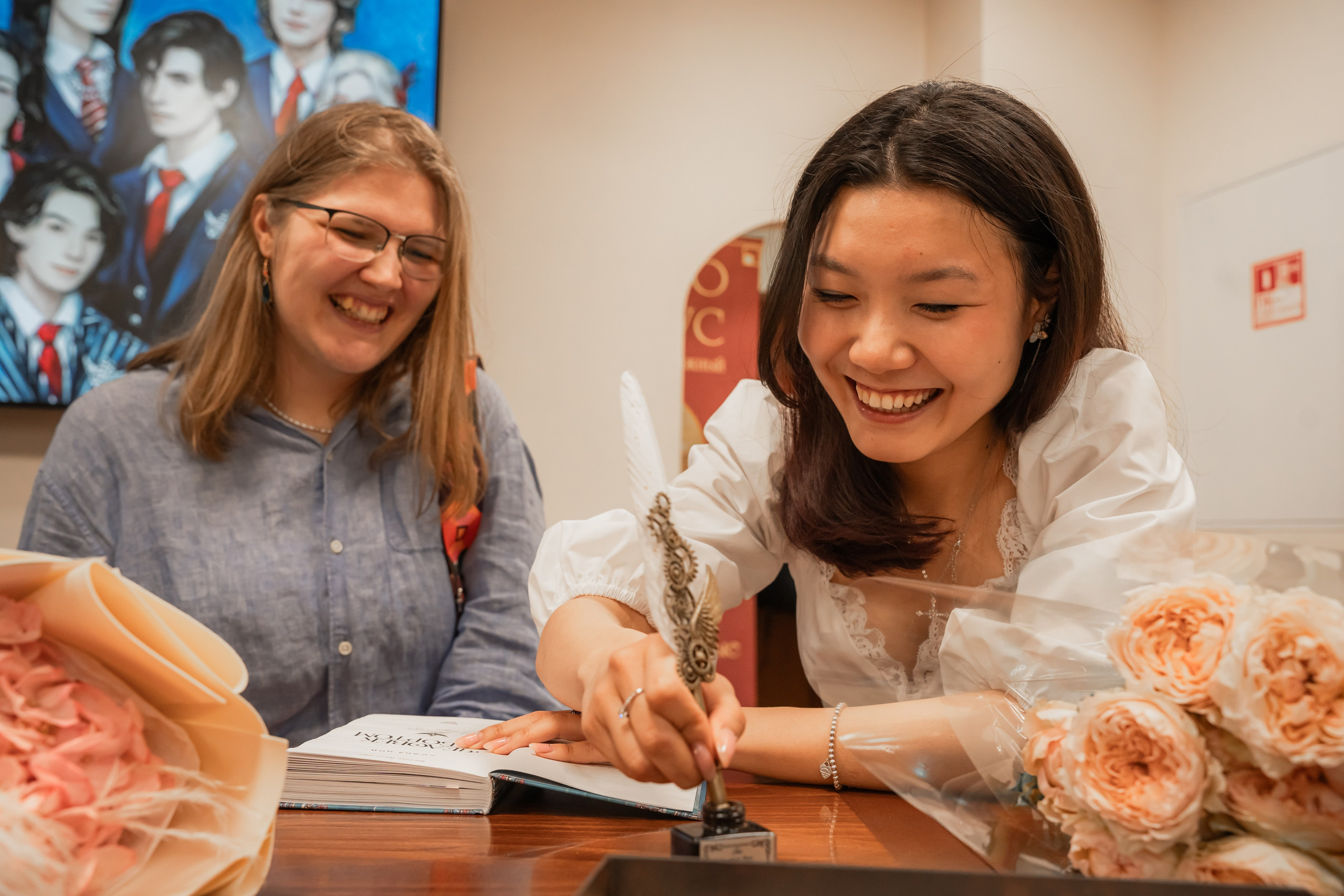 Презентация книги «Человек за бортом», автор София Цой. Репортажный фотограф Анастасия Рубцова