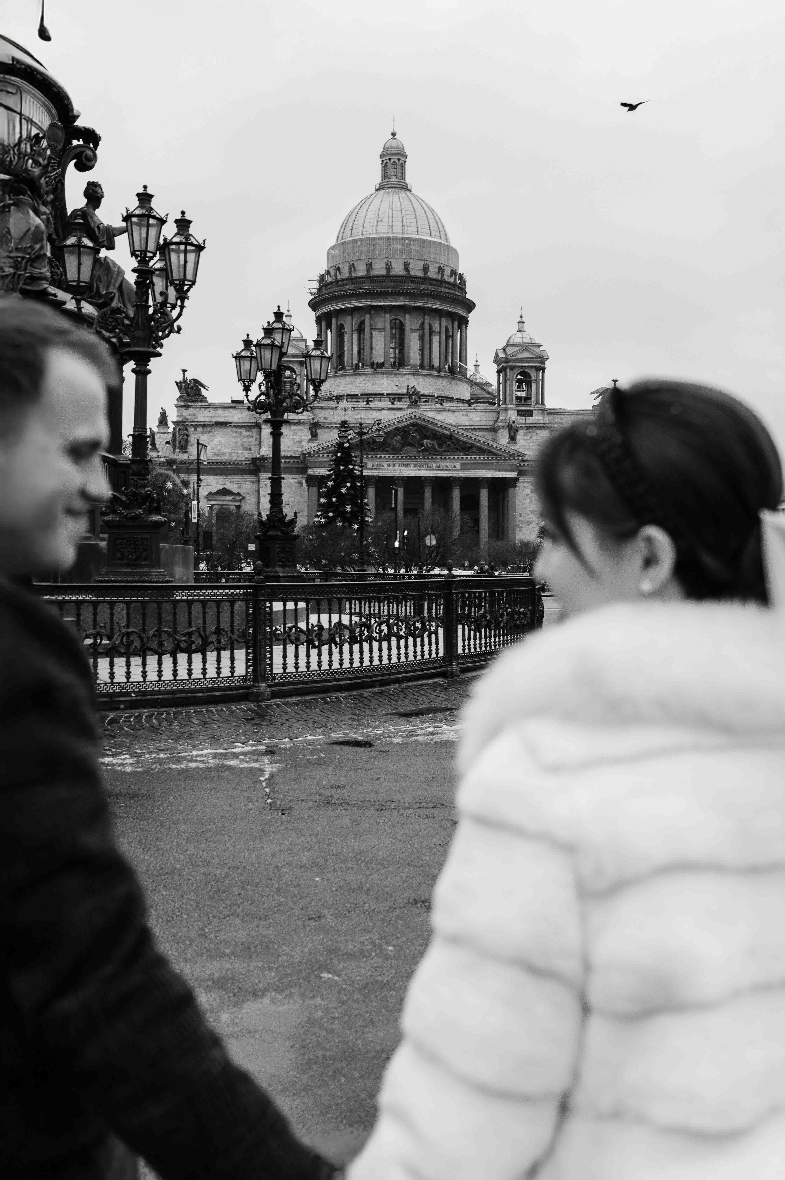 Утро невесты в гостинице. Свадебный и семейный фотограф в Котласе Никита Попов