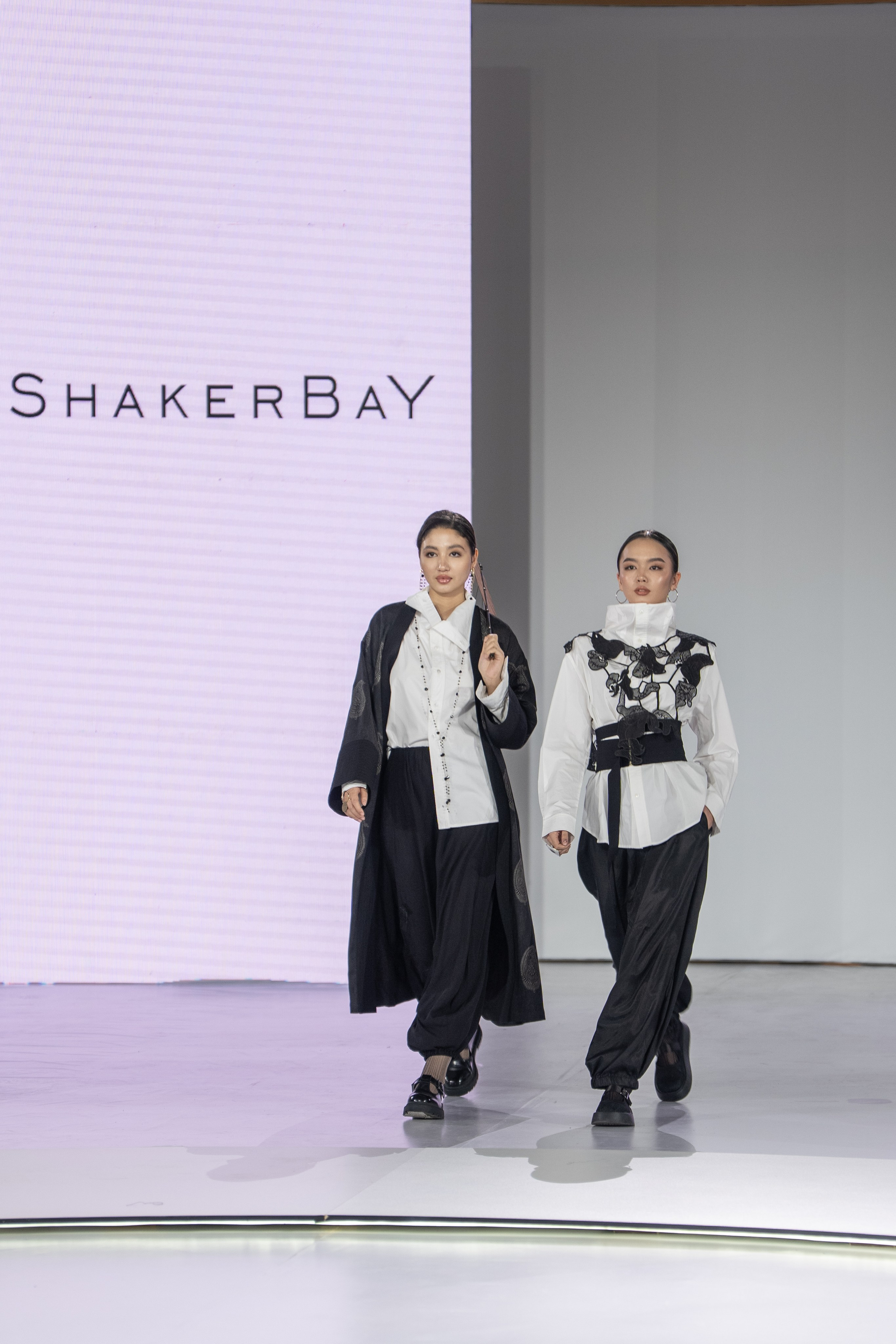 Дезайнер Shakerbay. Сайт Алматинского НЮ АРТ, будуар и фэшн фотографа Дениса Карпенко