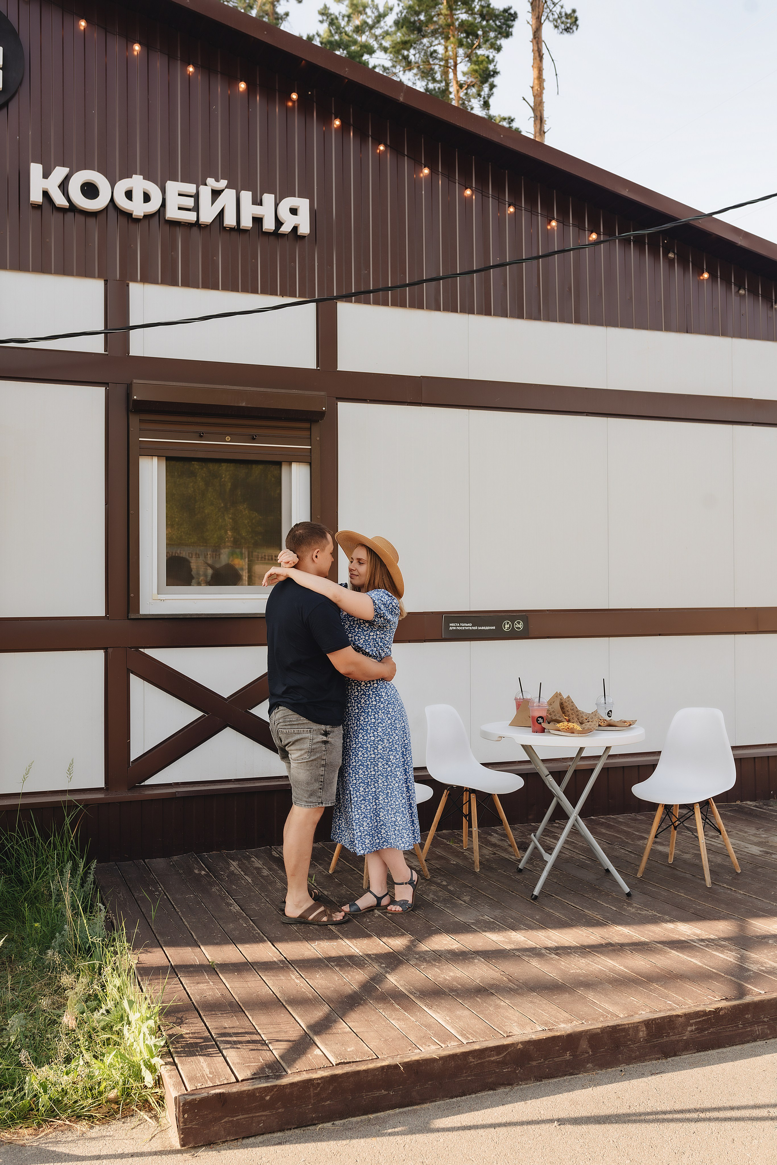 Семейная прогулка | Съемка для кофейни. Фотограф Карина Шмулёва. Воронеж и область