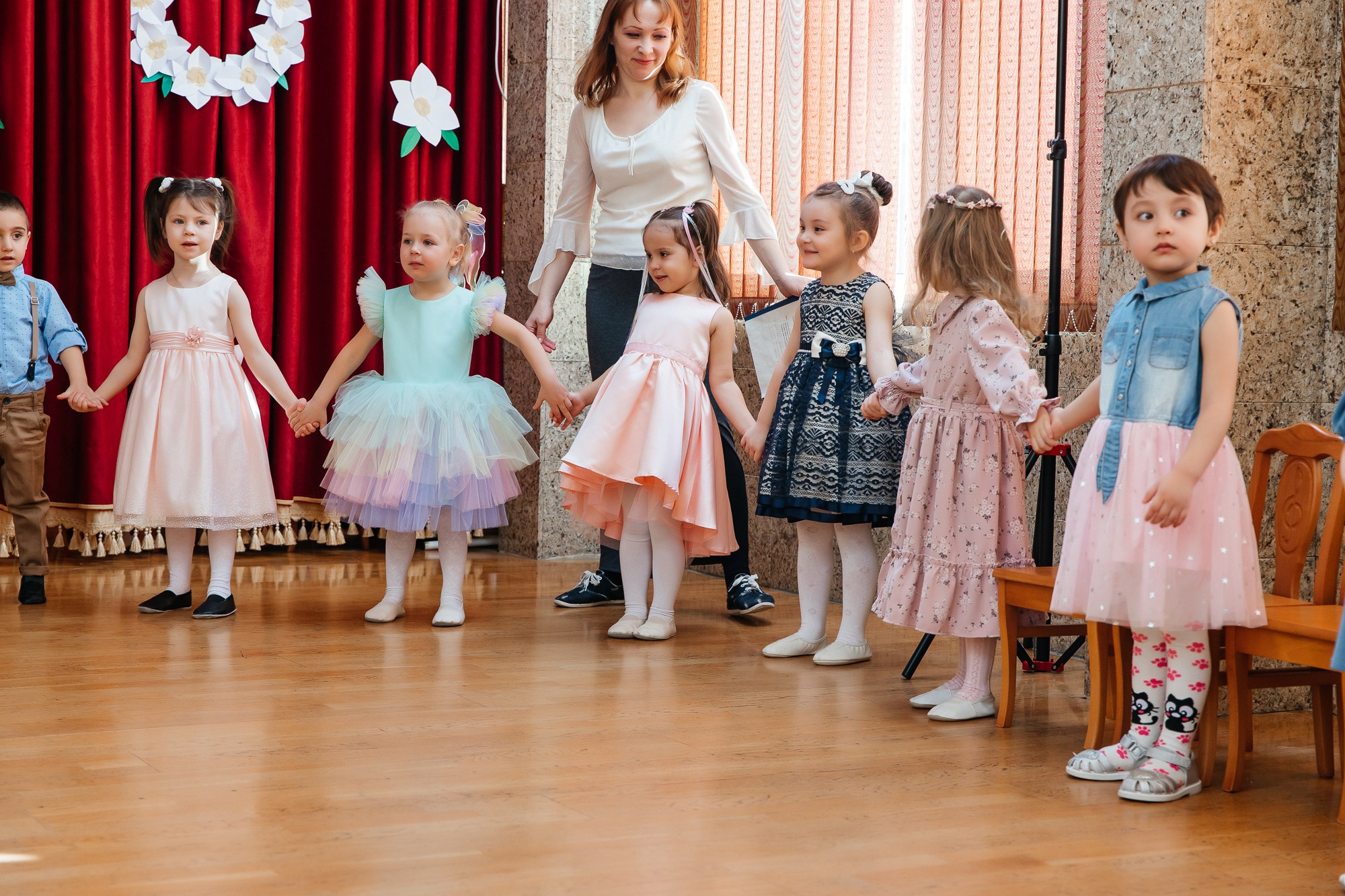 Детский сад № 93 — Утренник (07.03.2023). Свадебный и семейный фотограф Крамар Наталья