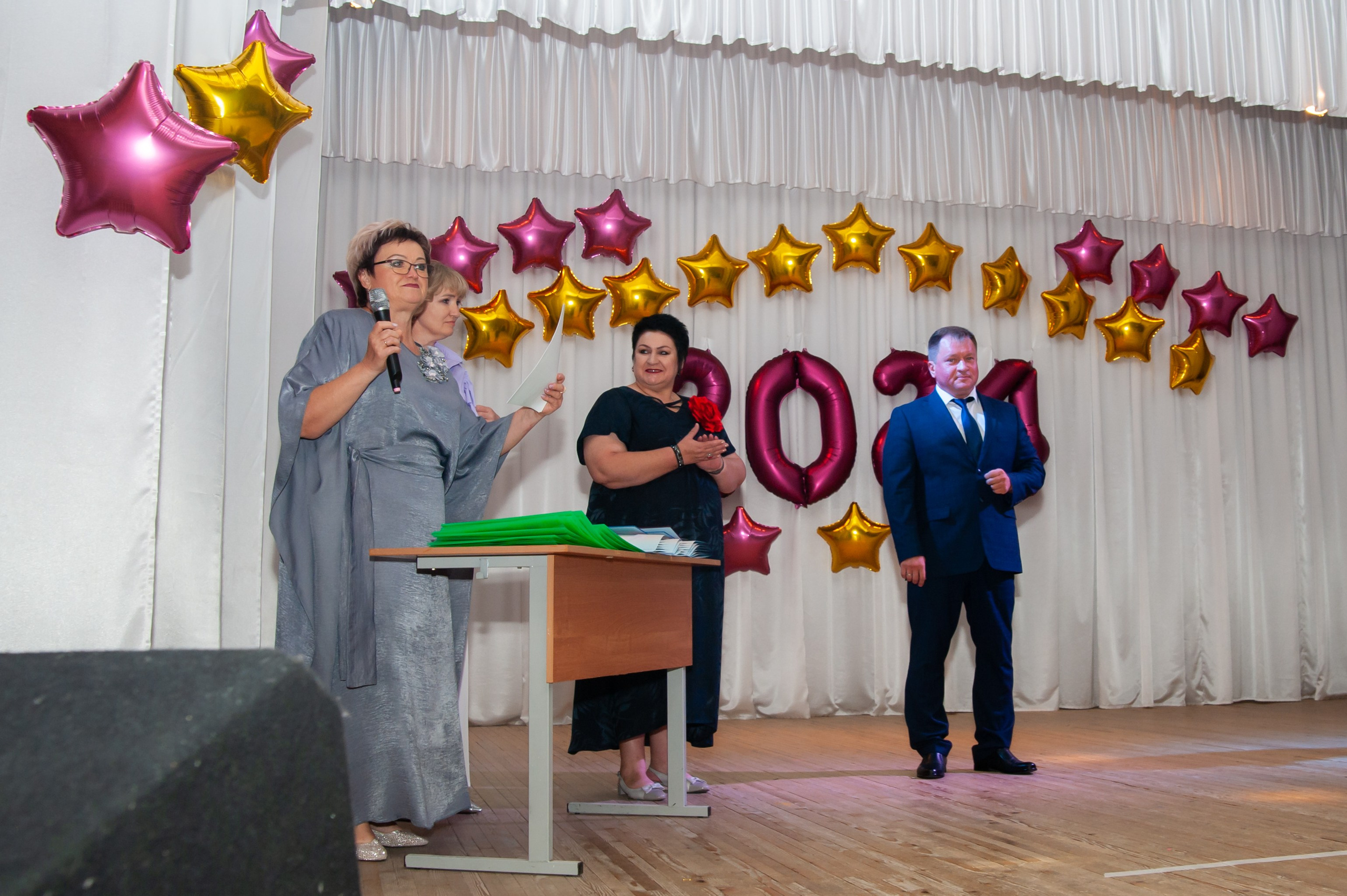 Выпускной МАОУ СОШ № 17 им. Эдуарда Есаяна. Свадебный и семейный фотограф Денис Лукьянов в Краснодаре, Краснодарском крае и Республике Крым