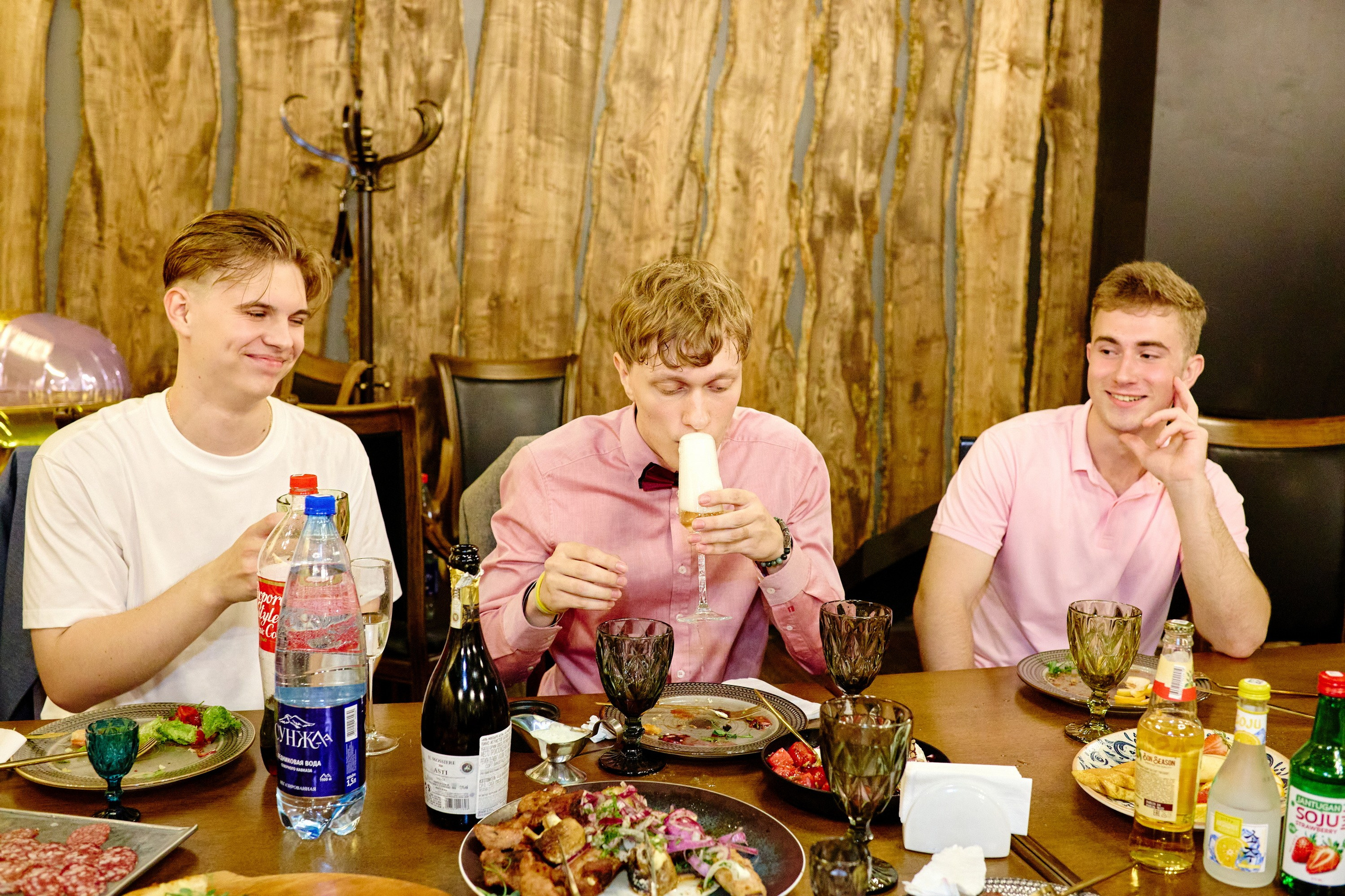 Выпускной 35 Сош. Фотограф Выпускные альбомы Таганрог Сергей Коробченко