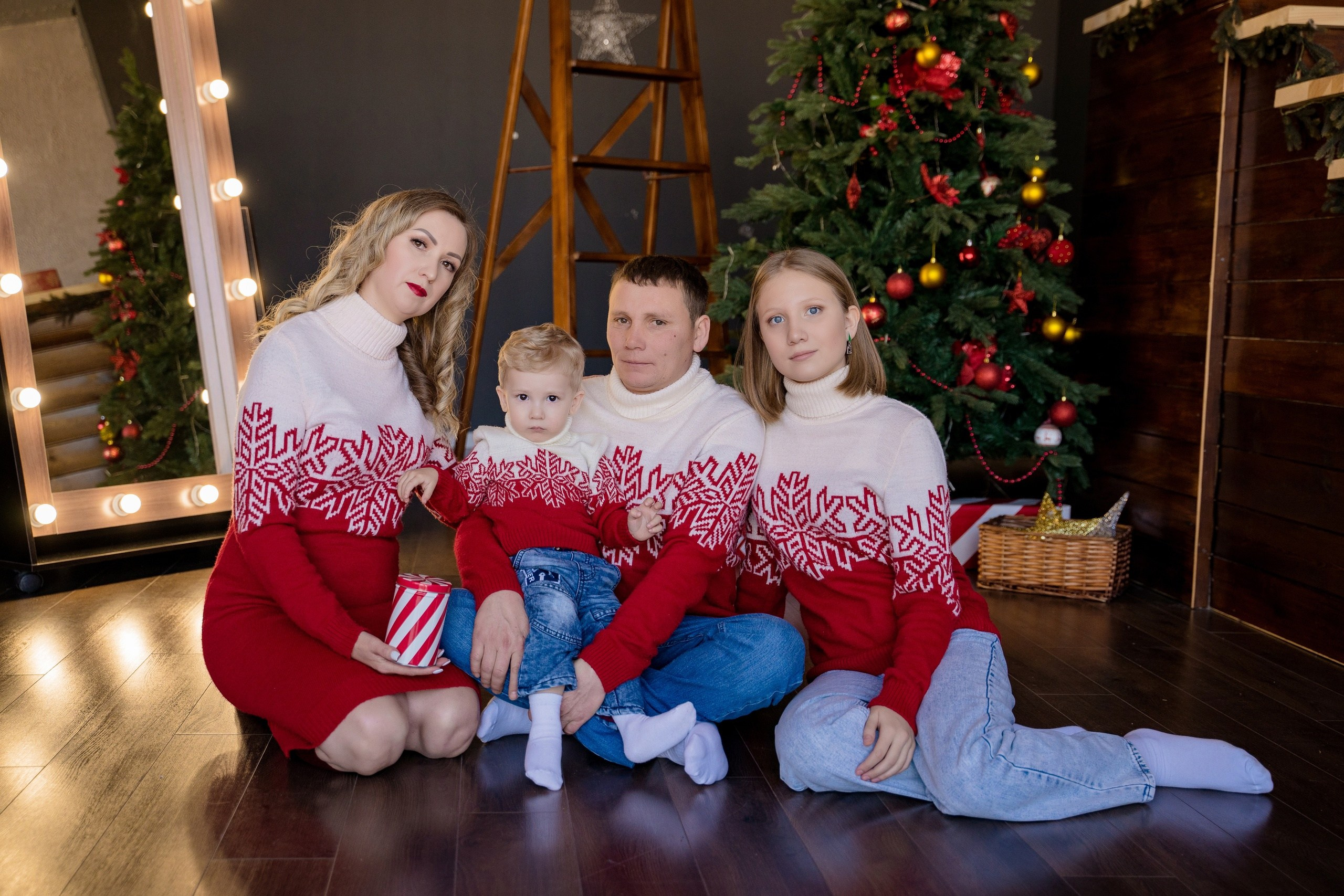 Комплекты Family look. Фотостудия Малина в городе Улан-Удэ. Фотограф Ирина Жарникова