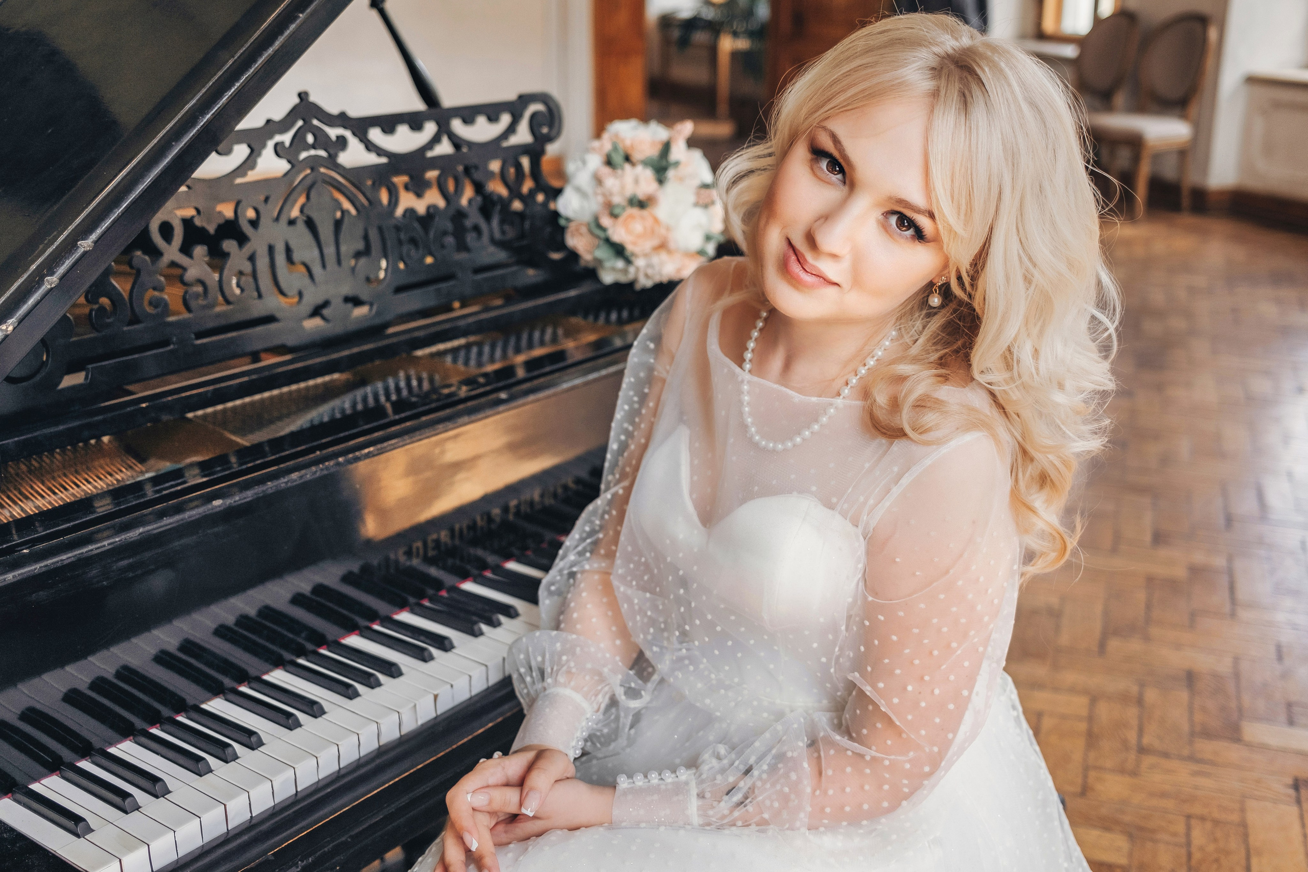 В & Е. Свадебный, семейный и индивидуальный фотограф в Зеленограде и Москве Ирина Костенко