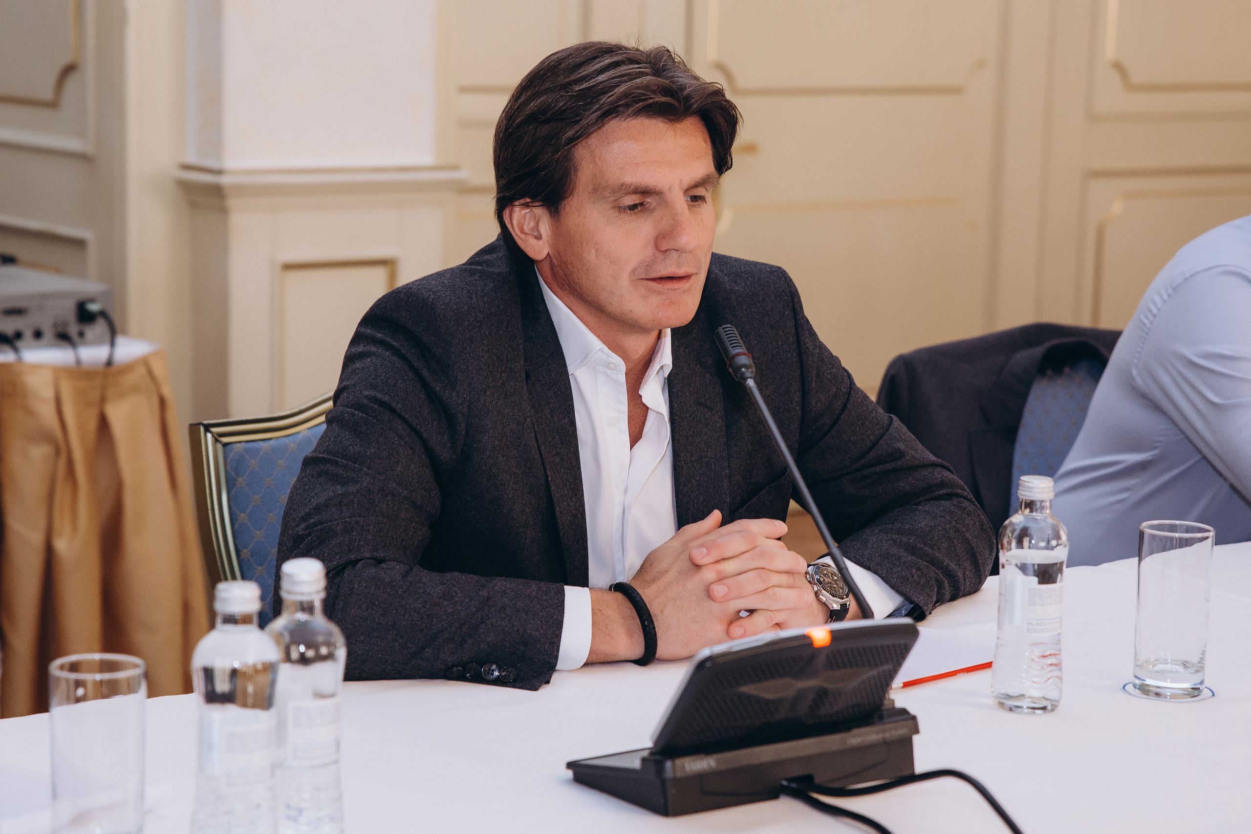 Конференции и форумы. Фотограф в Нур-Султан Лю-Гуной Руслан