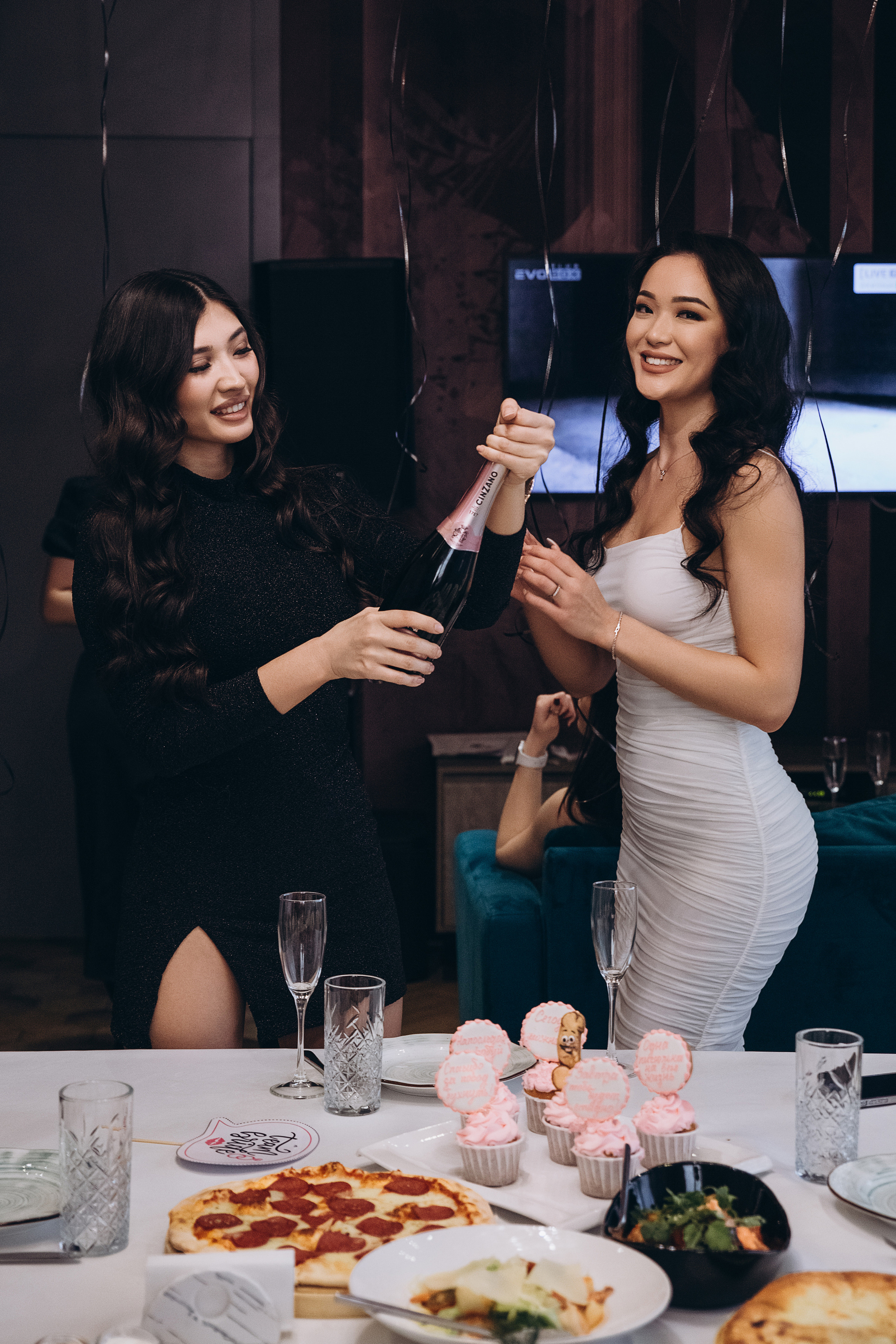 Девичники. Фотограф в Нур-Султан Лю-Гуной Руслан