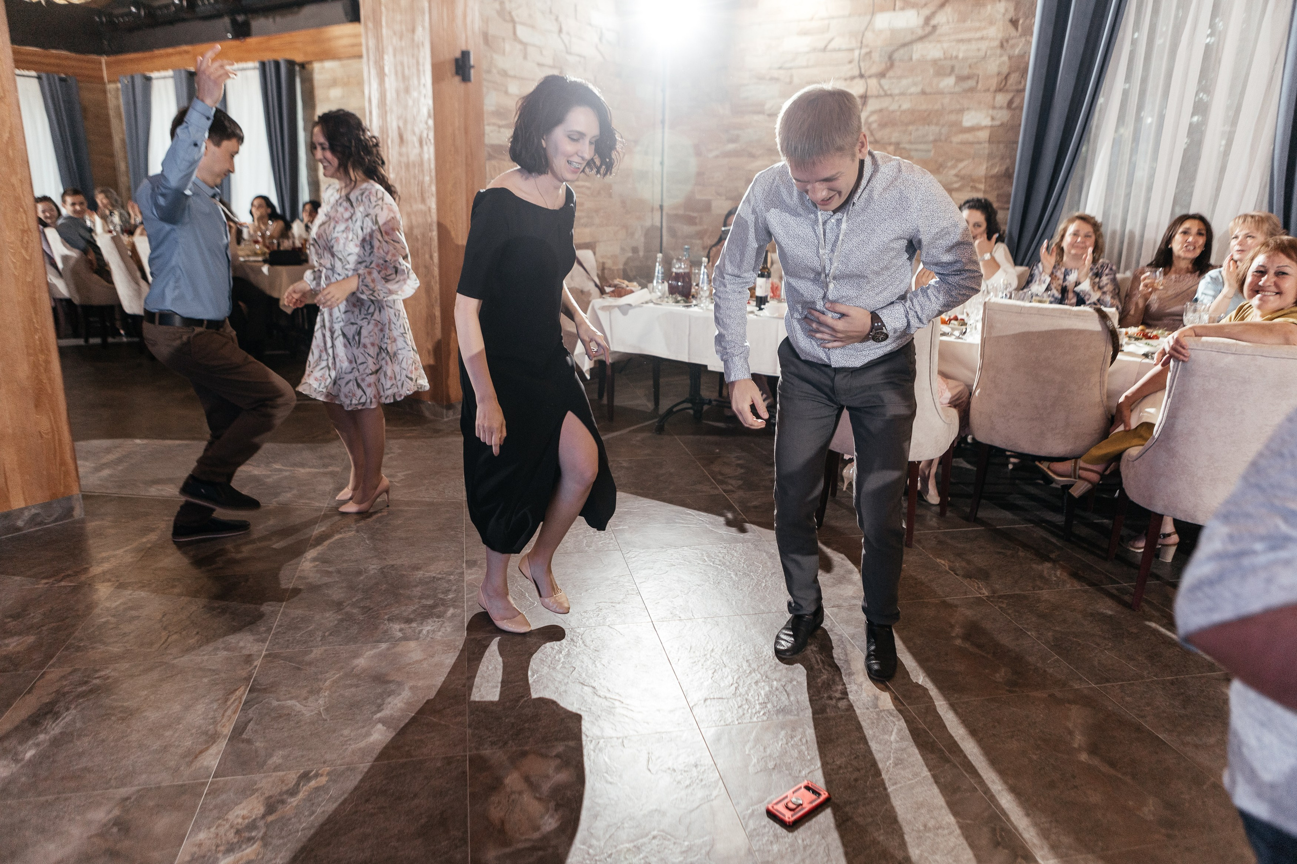 Свадебный фотограф Уфа — Руслан ГабдлисламовЖивые эмоции, красивые кадры, воспоминания на всю жизнь.Работаю по всей Республике Башкортоста. Свадебный фотограф Уфа Руслан Габдлисламов