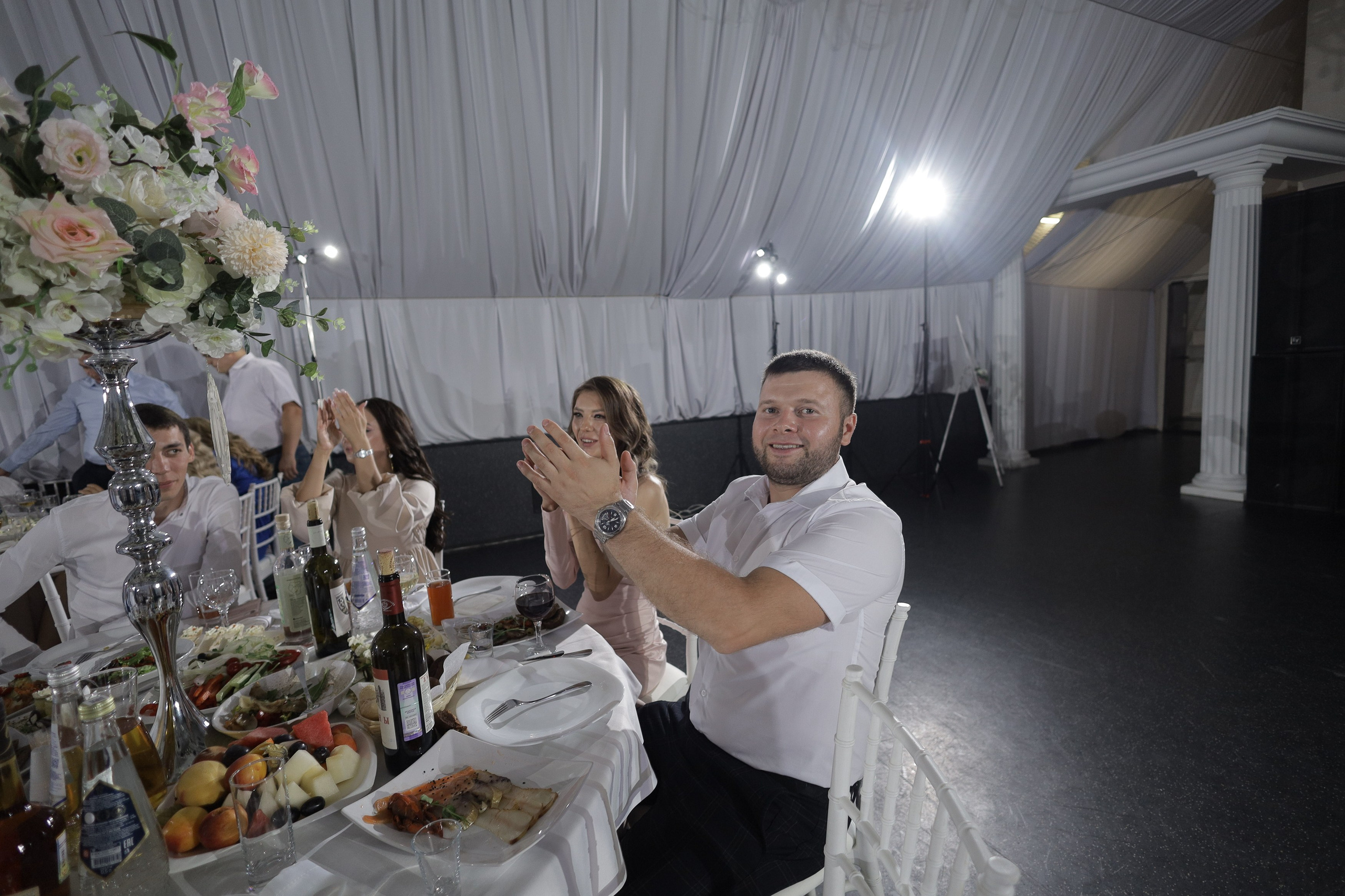 Свадебный фотограф Уфа — Руслан ГабдлисламовЖивые эмоции, красивые кадры, воспоминания на всю жизнь.Работаю по всей Республике Башкортоста. Свадебный фотограф Уфа Руслан Габдлисламов