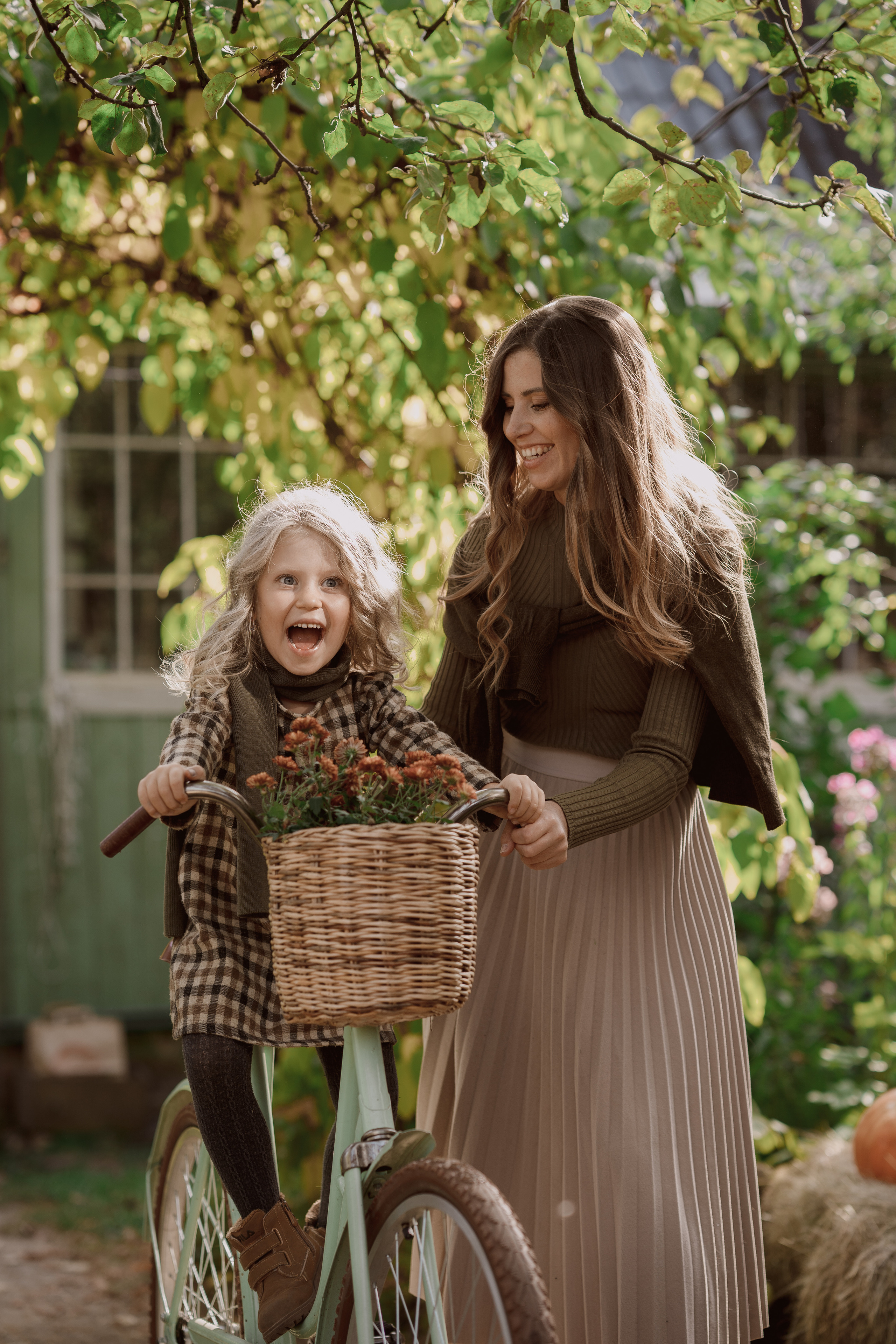 Соня с мамой. Семейная фотосессия. Семейный и детский фотограф в Сергиев Посаде, Хотьково Якимчук Любовь