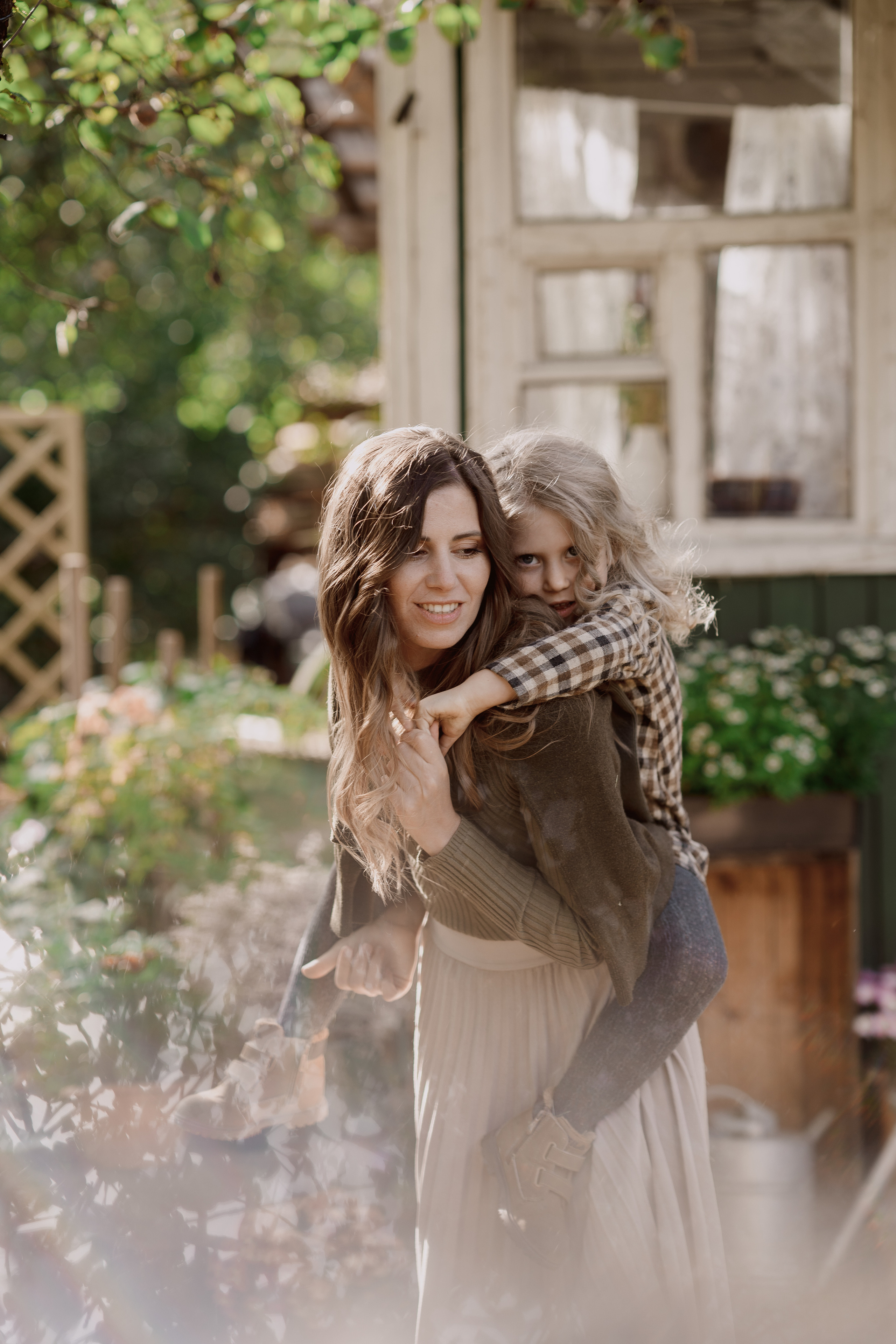 Соня с мамой. Семейная фотосессия. Семейный и детский фотограф в Сергиев Посаде, Хотьково Якимчук Любовь