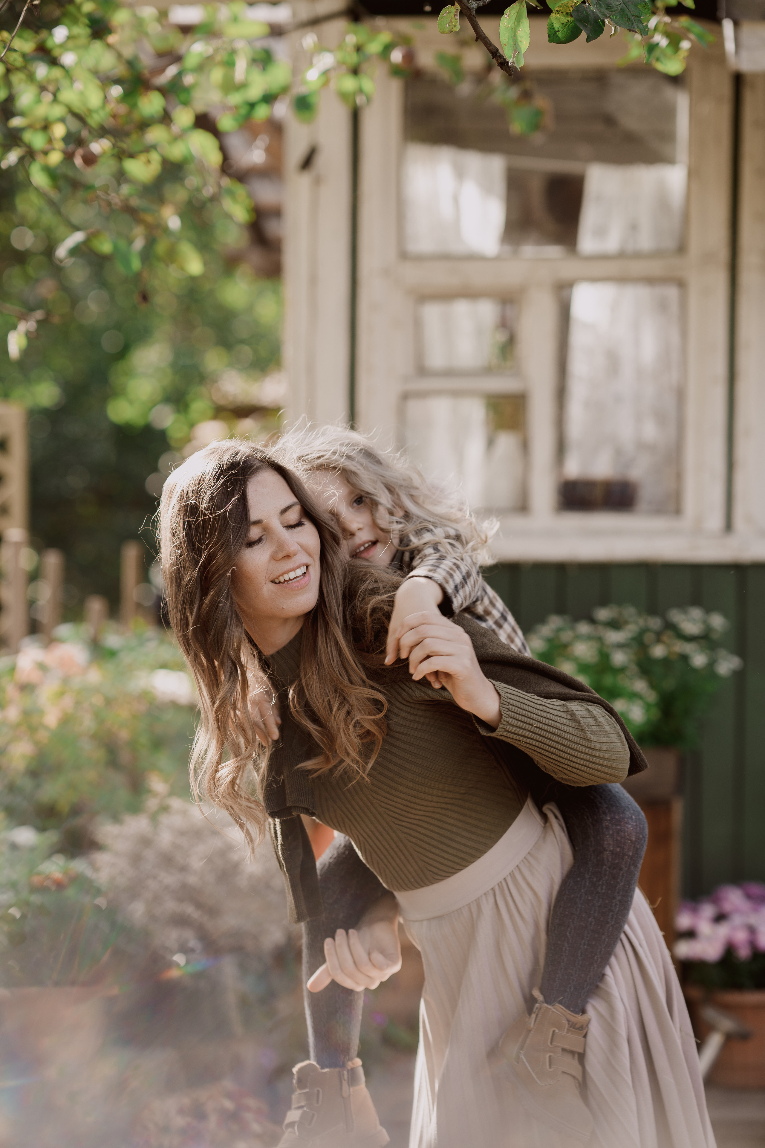 Соня с мамой. Семейная фотосессия. Семейный и детский фотограф в Сергиев Посаде, Хотьково Якимчук Любовь