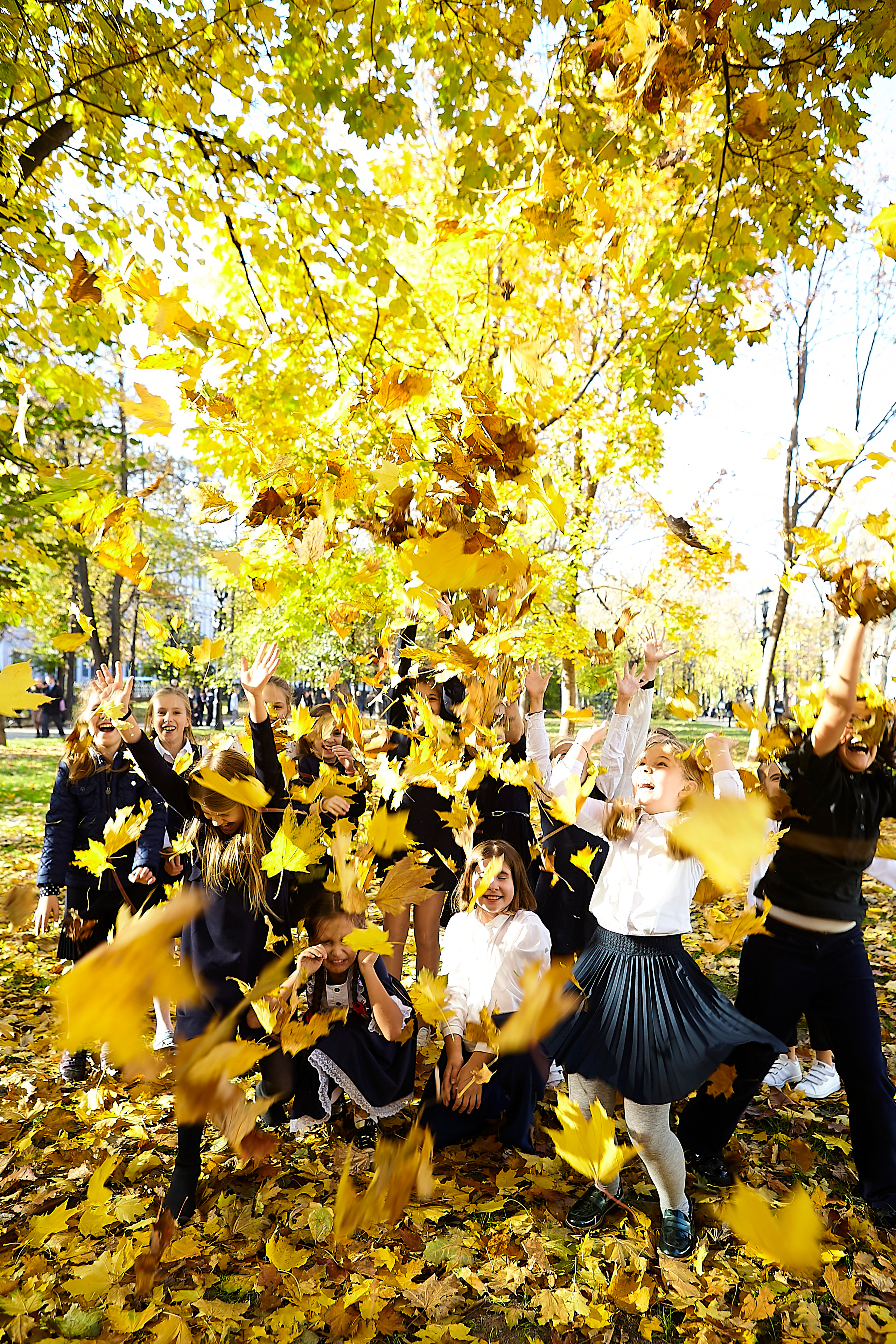 Выпускной альбом 4 класса 1284. Школьный фотограф в Москве Людмила Журавлева