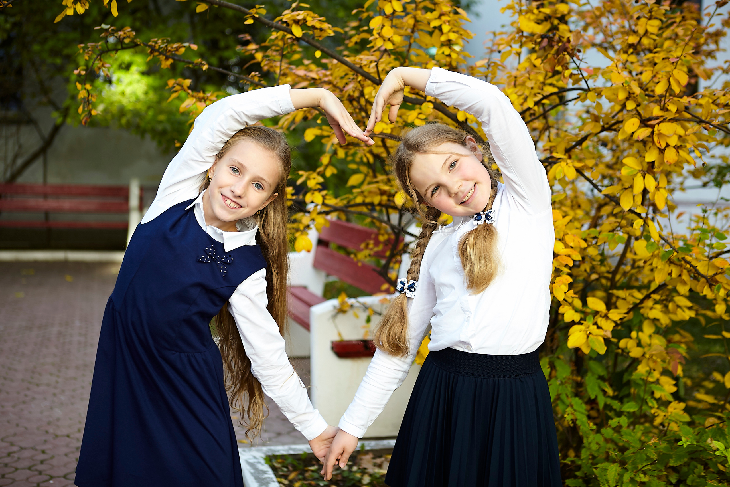 Выпускной альбом 4 класса 1284. Школьный фотограф в Москве Людмила Журавлева