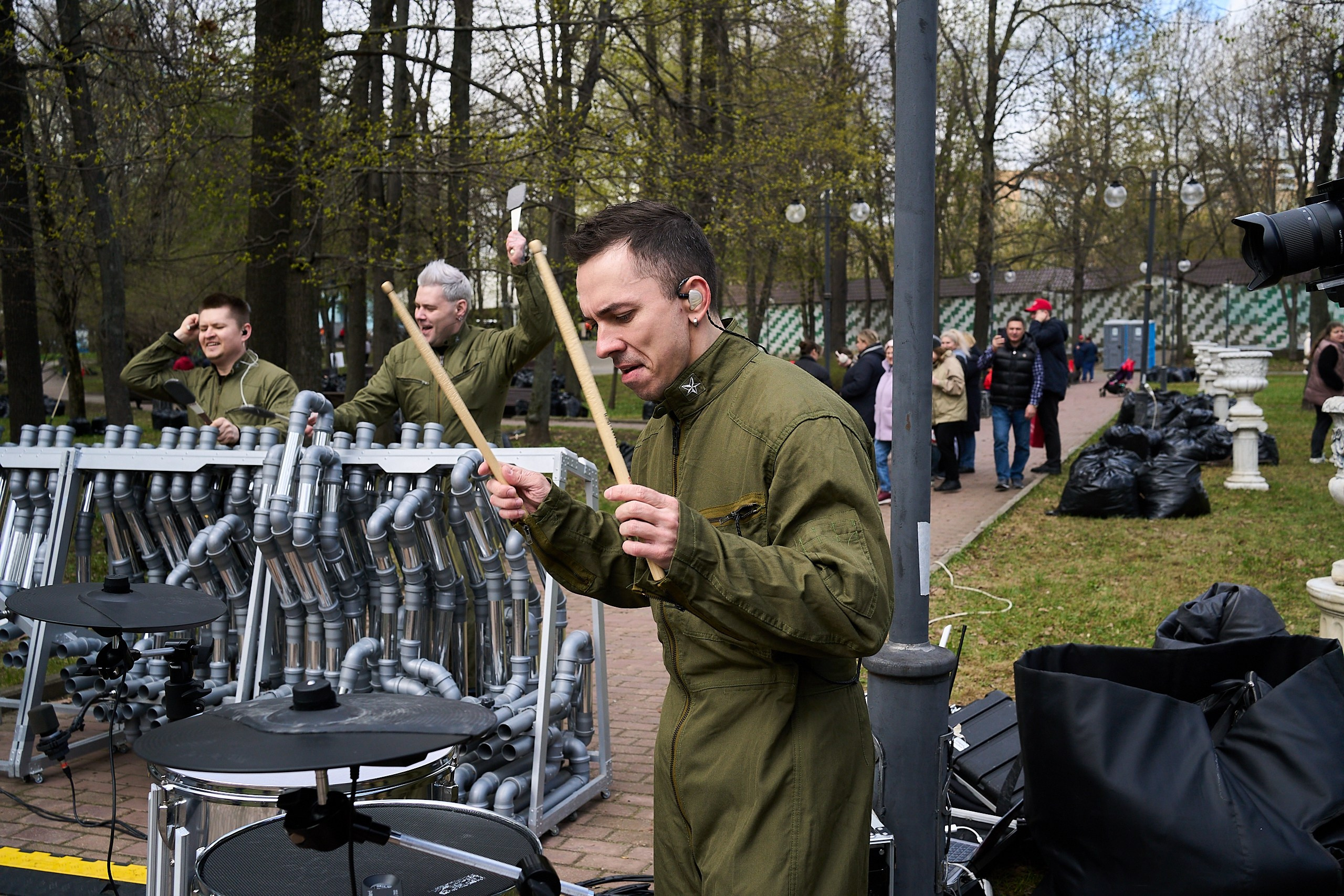 Субботник у Управления делами Мэра и Правительства Москвы. Фотограф и Видеограф в Москве. Олег Корушев