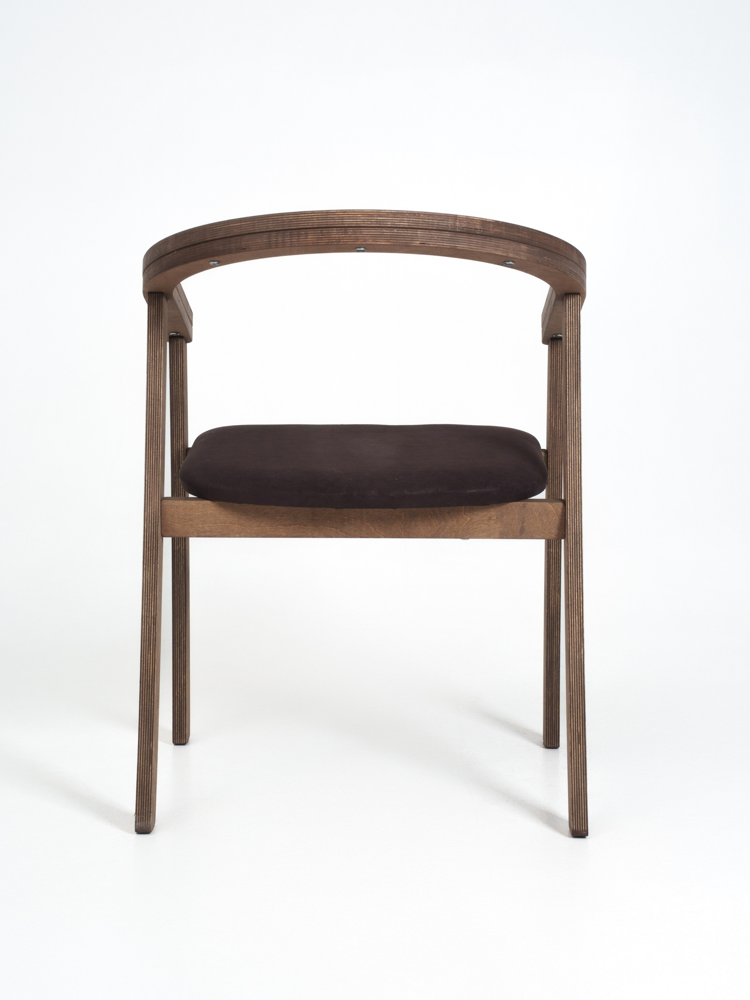 Столы и стулья для маркетплейсов. Иван Упоров — фотограф, рилсмейкер чебоксары