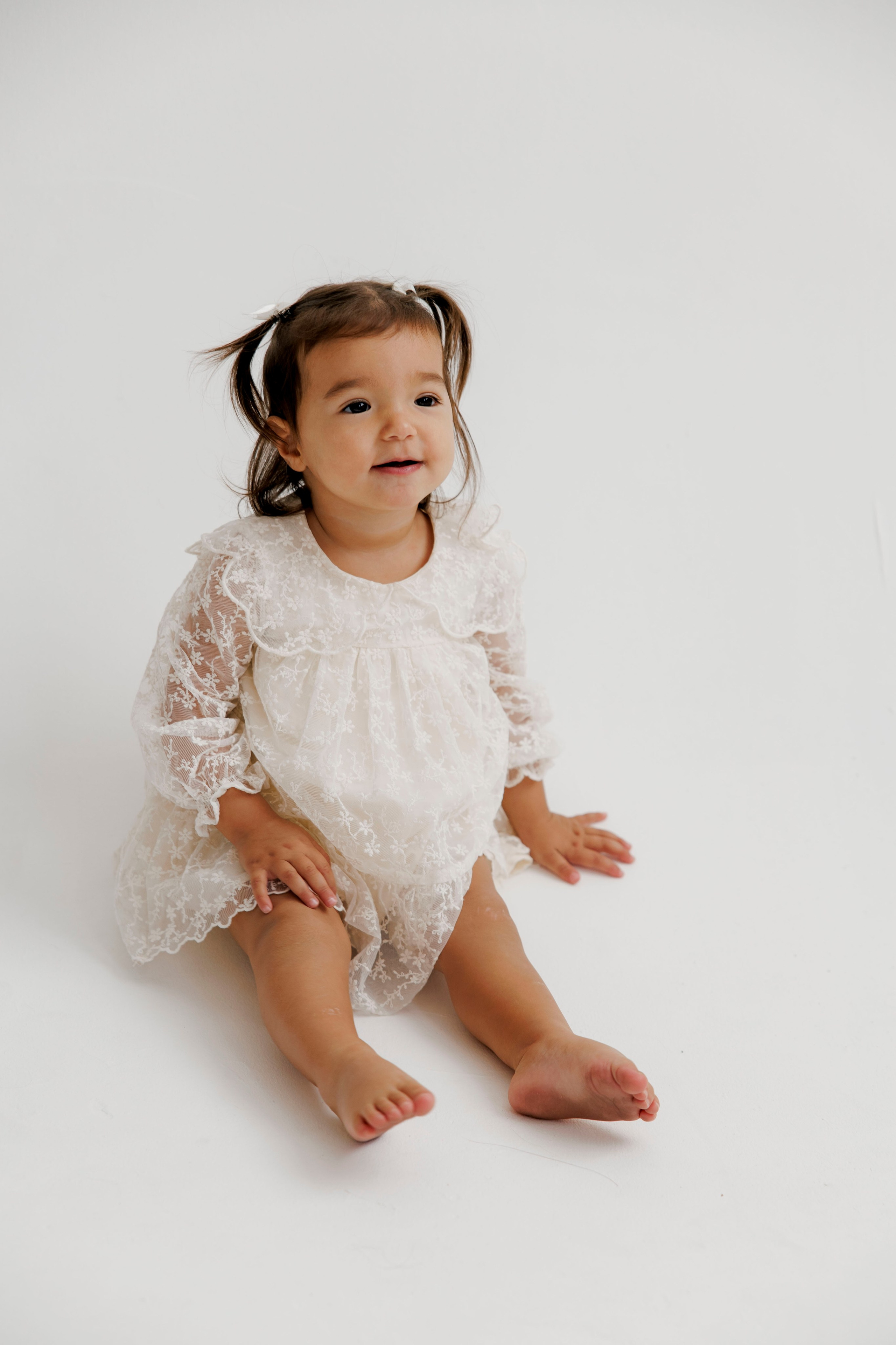 Family photoshoot inside the studio. Wedding and family photographer