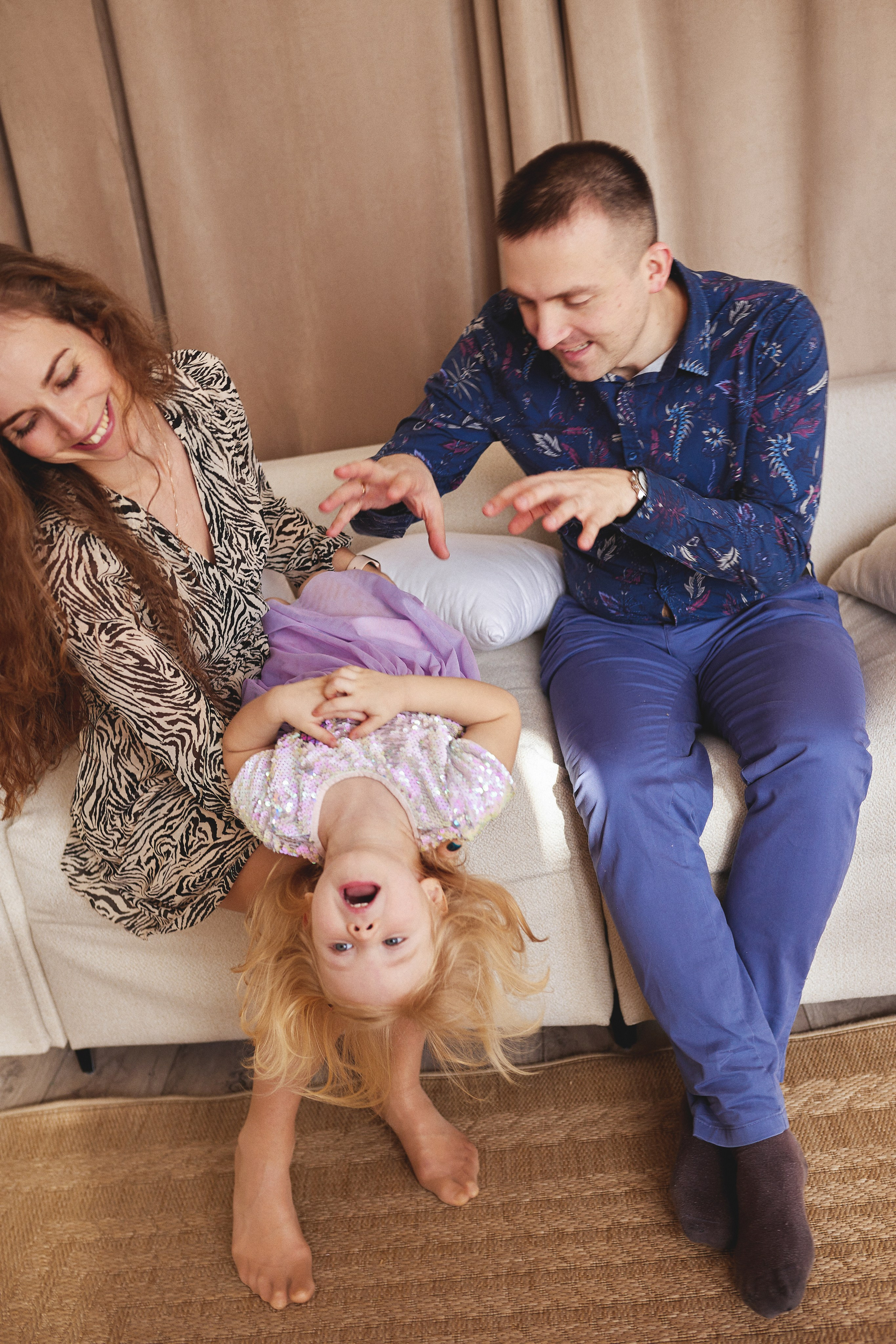 Семейная фотосессия в фотостудии Молоко